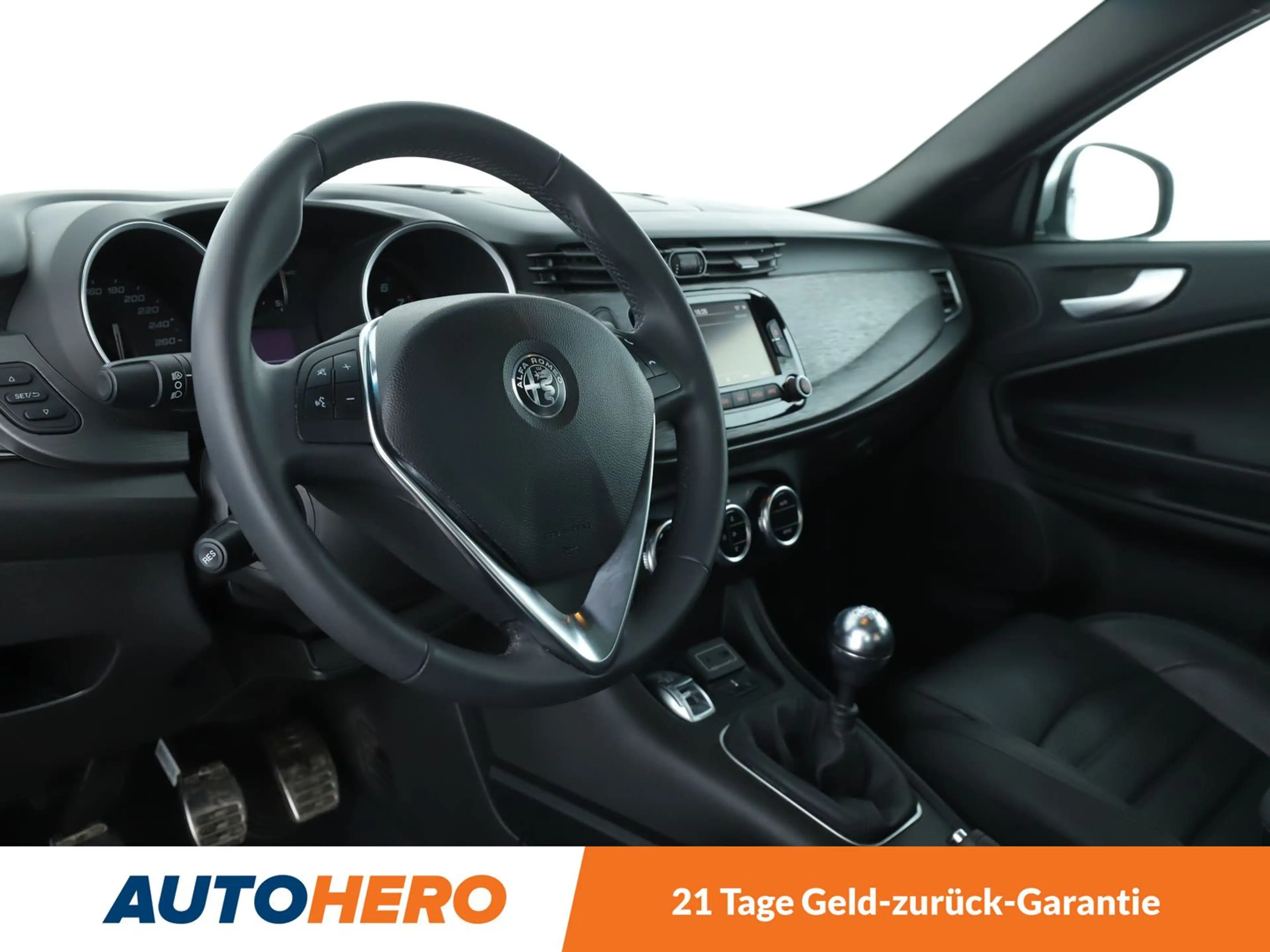 Alfa Romeo Giulietta 1.4 Turbo Super*NAVI*XENON*TEMPO*PDC*SHZ* — photo 11
