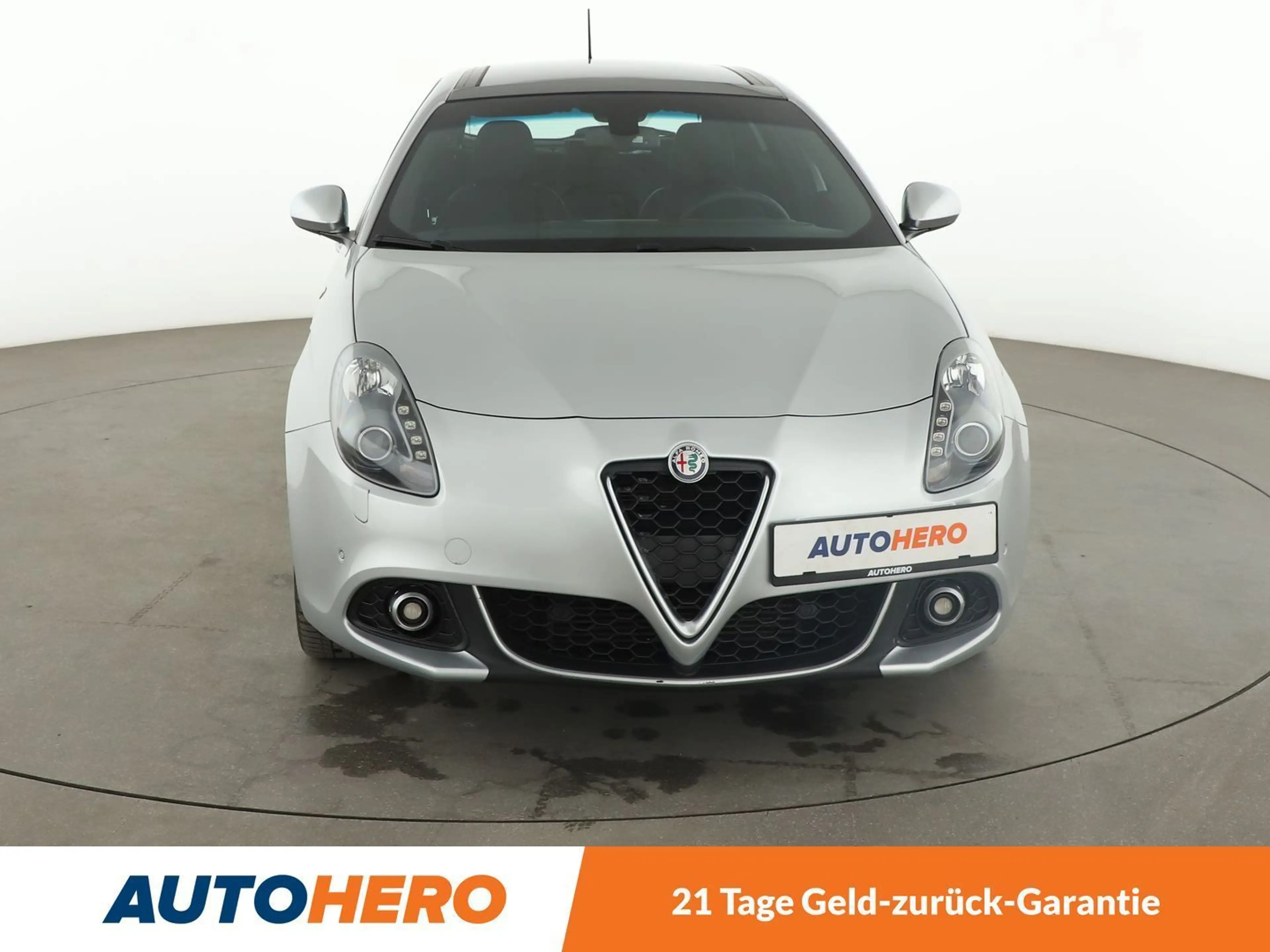 Alfa Romeo Giulietta 1.4 Turbo Super*NAVI*XENON*TEMPO*PDC*SHZ* — photo 9