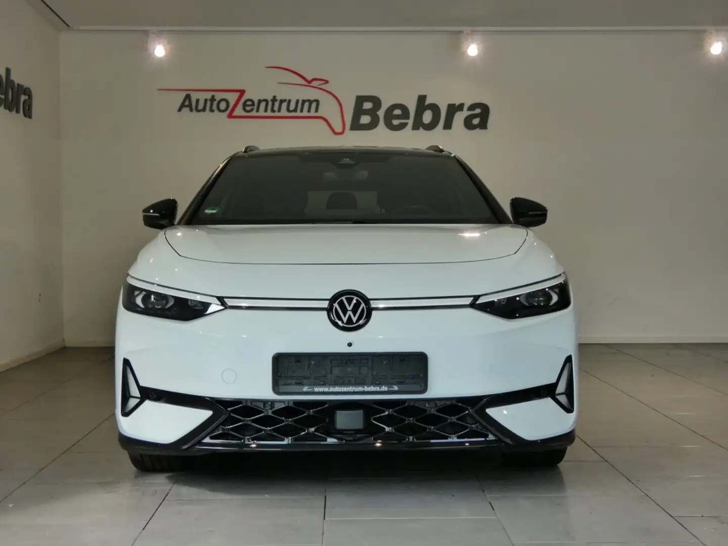 Volkswagen ID.7 GTX 250 KW Matrix/AHK/HUD/WÄPU/360/Navi/SHZ bijela - 2