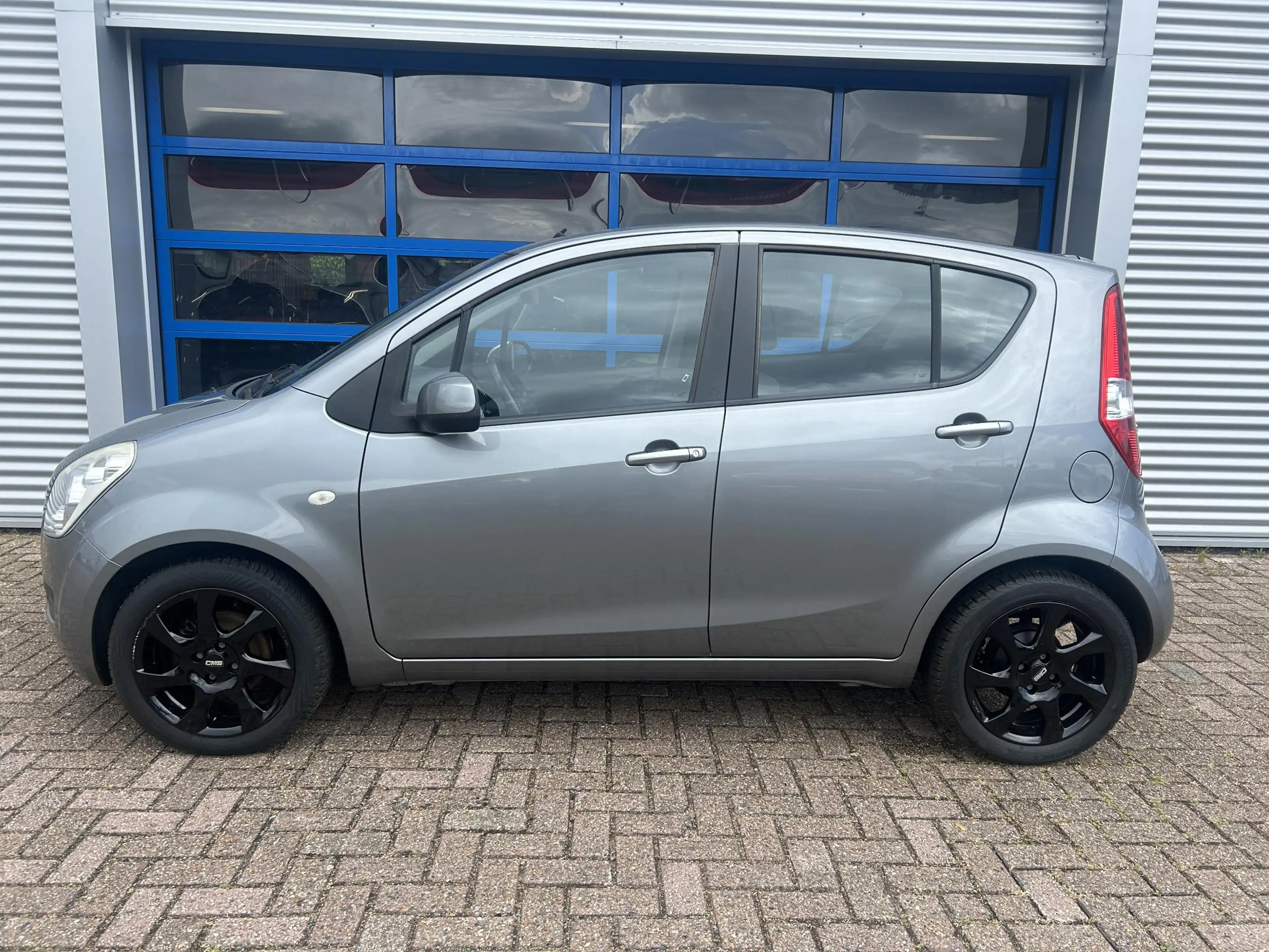 Suzuki Splash 1.0 VVT Comfort — photo 3