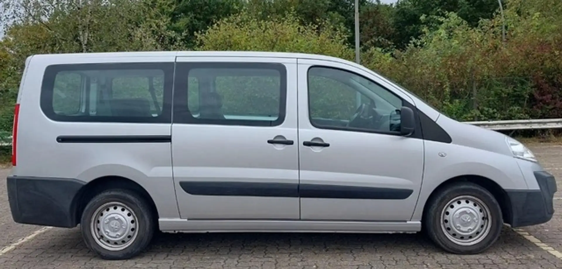Peugeot Expert TEPEE 8-Sitzer lang L2 2.0HDI FAP Argent - 1