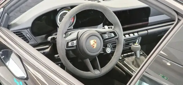 Porsche 911 GT 3 Coupe PDK *BOSE*Vollschalensitze*Kamera*Navi* Ansicht 10