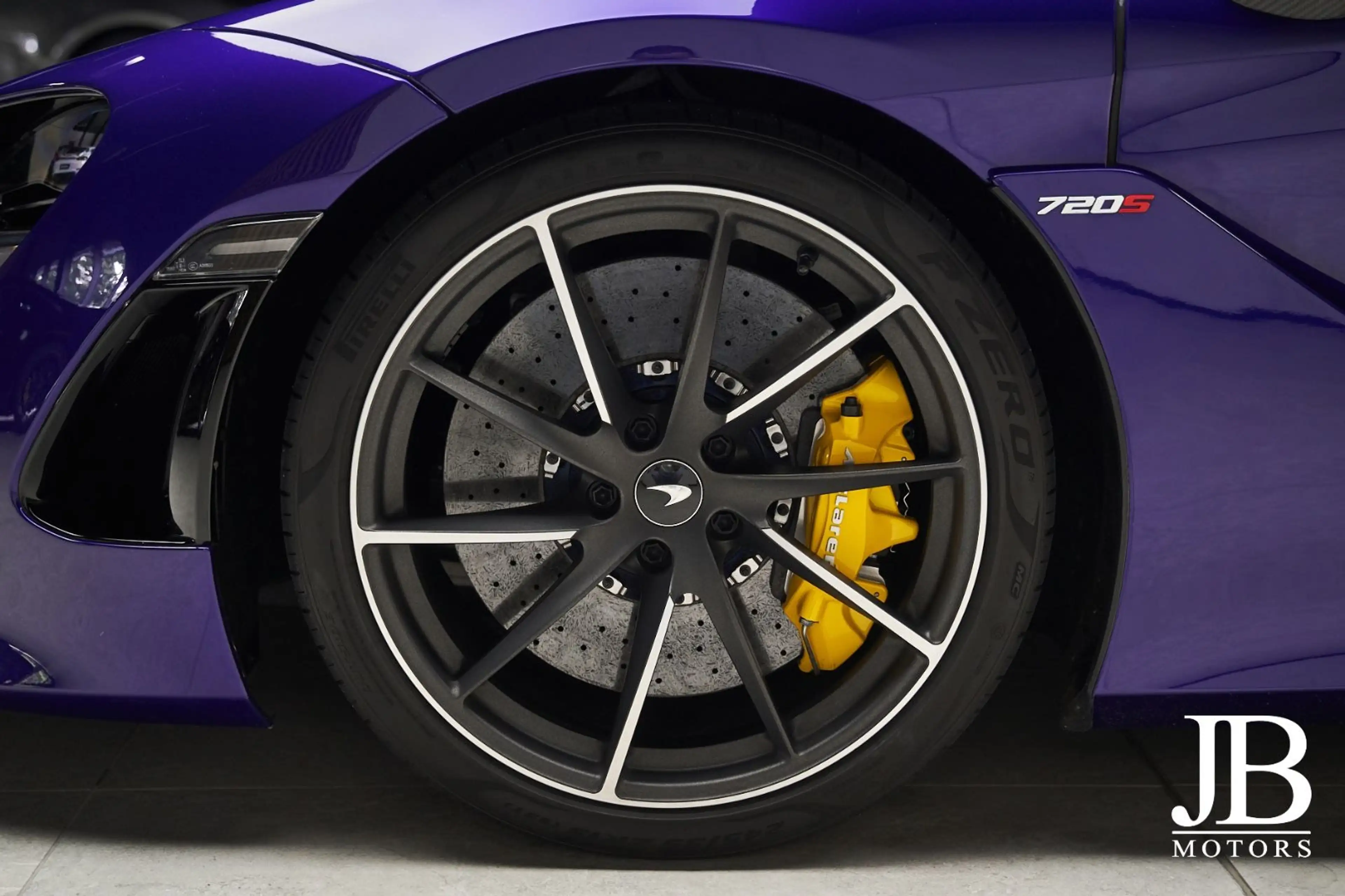 McLaren 720S 720s Spider MSO Carbon B&W Sound Lift Novitec — photo 11