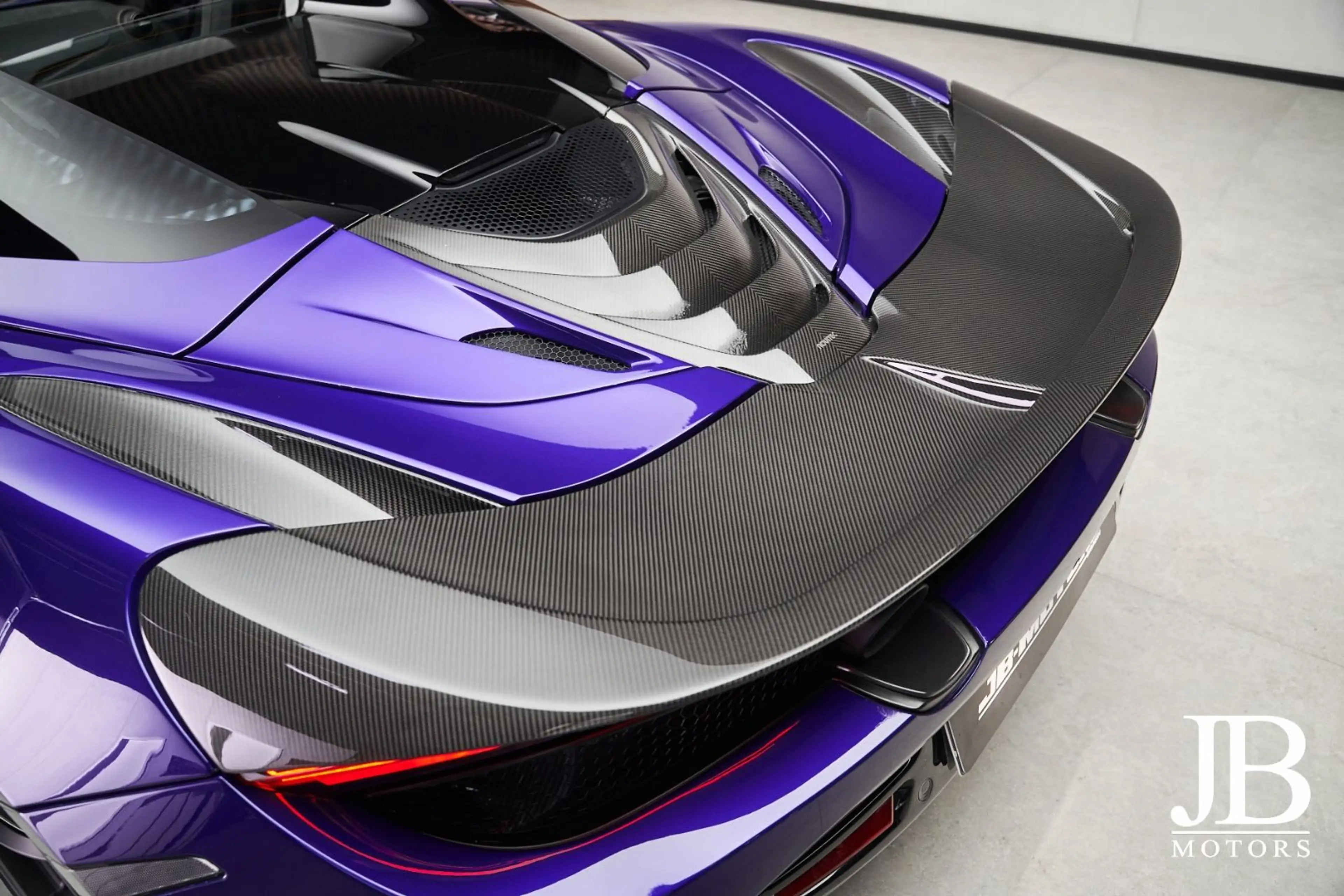 McLaren 720S 720s Spider MSO Carbon B&W Sound Lift Novitec — photo 15