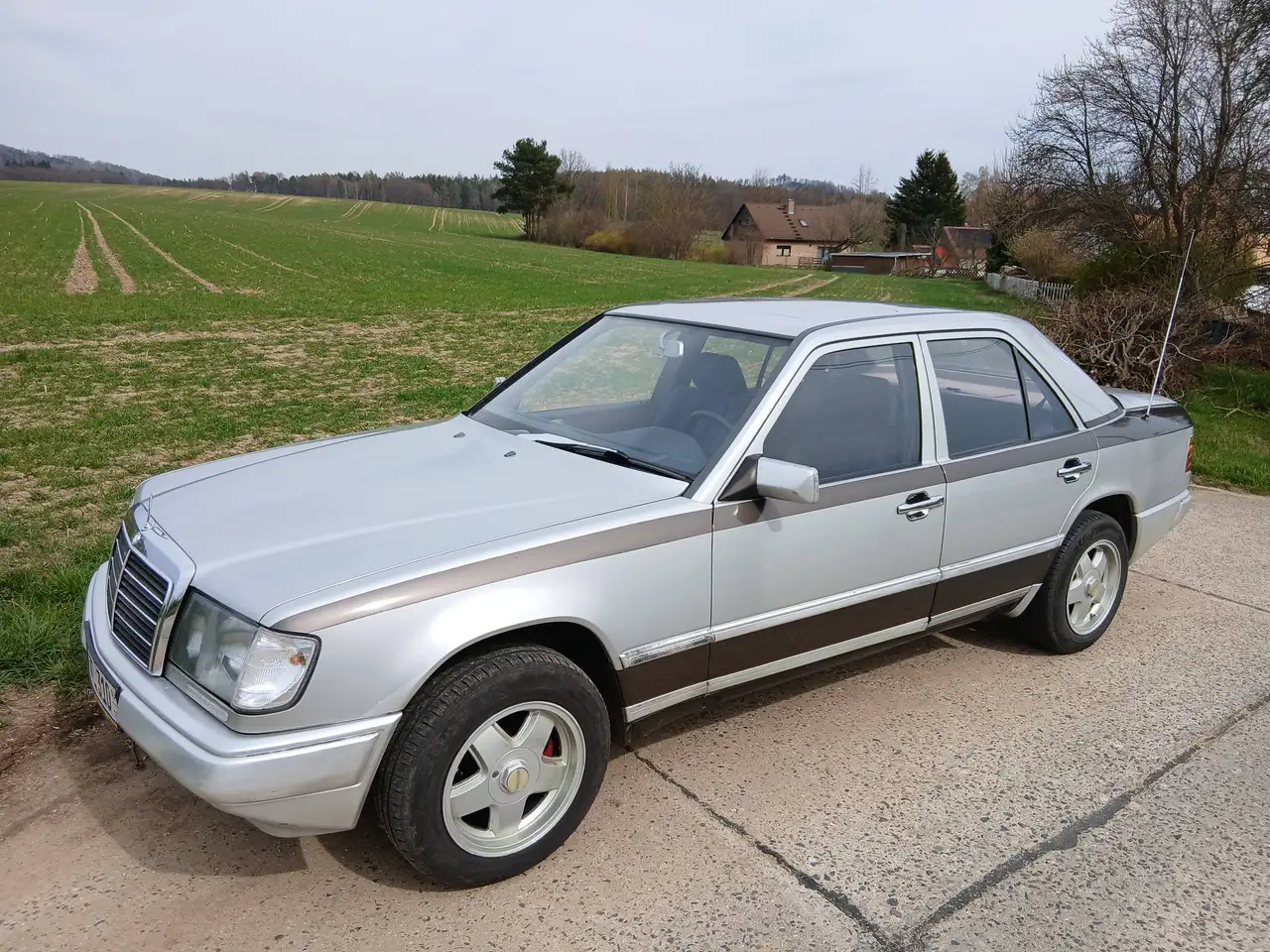 Mercedes-Benz E 230 ⚠️W124,Garagenwagen, 194tkm, Tüv 2027,BJ 1987,, foto 1