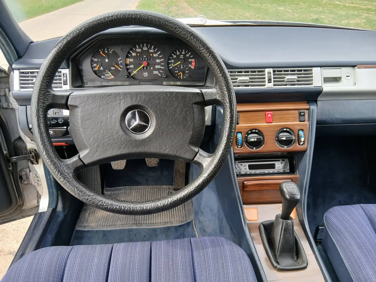 Mercedes-Benz E 230 ⚠️W124,Garagenwagen, 194tkm, Tüv 2027,BJ 1987,, foto 2