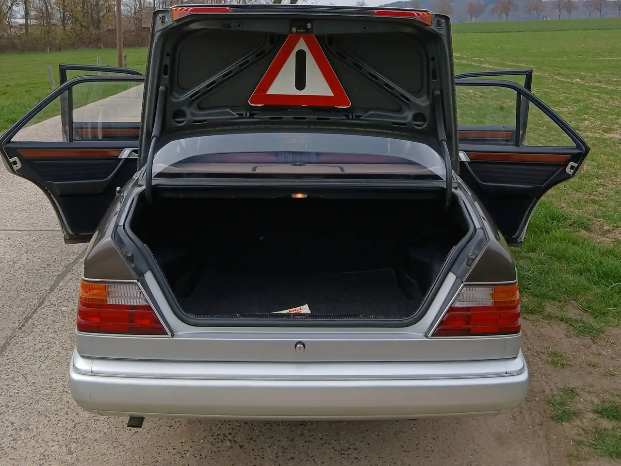 Mercedes-Benz E 230 ⚠️W124,Garagenwagen, 194tkm, Tüv 2027,BJ 1987,, foto 6