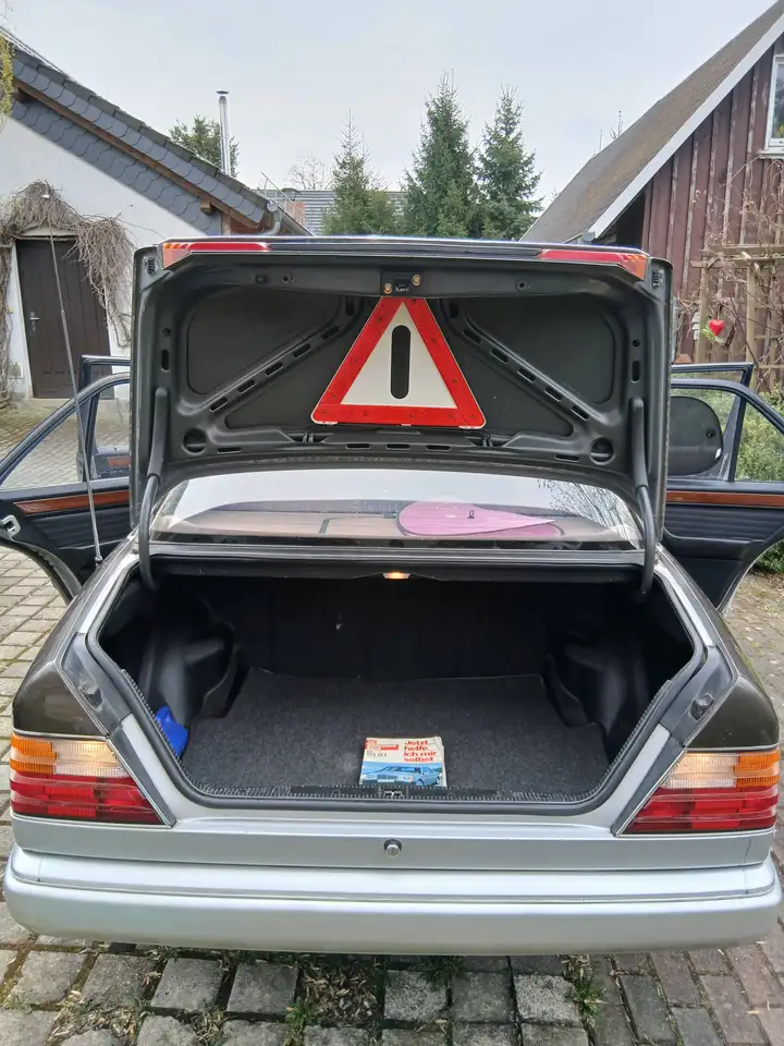 Mercedes-Benz E 230 ⚠️W124,Garagenwagen, 194tkm, Tüv 2027,BJ 1987,, foto 10