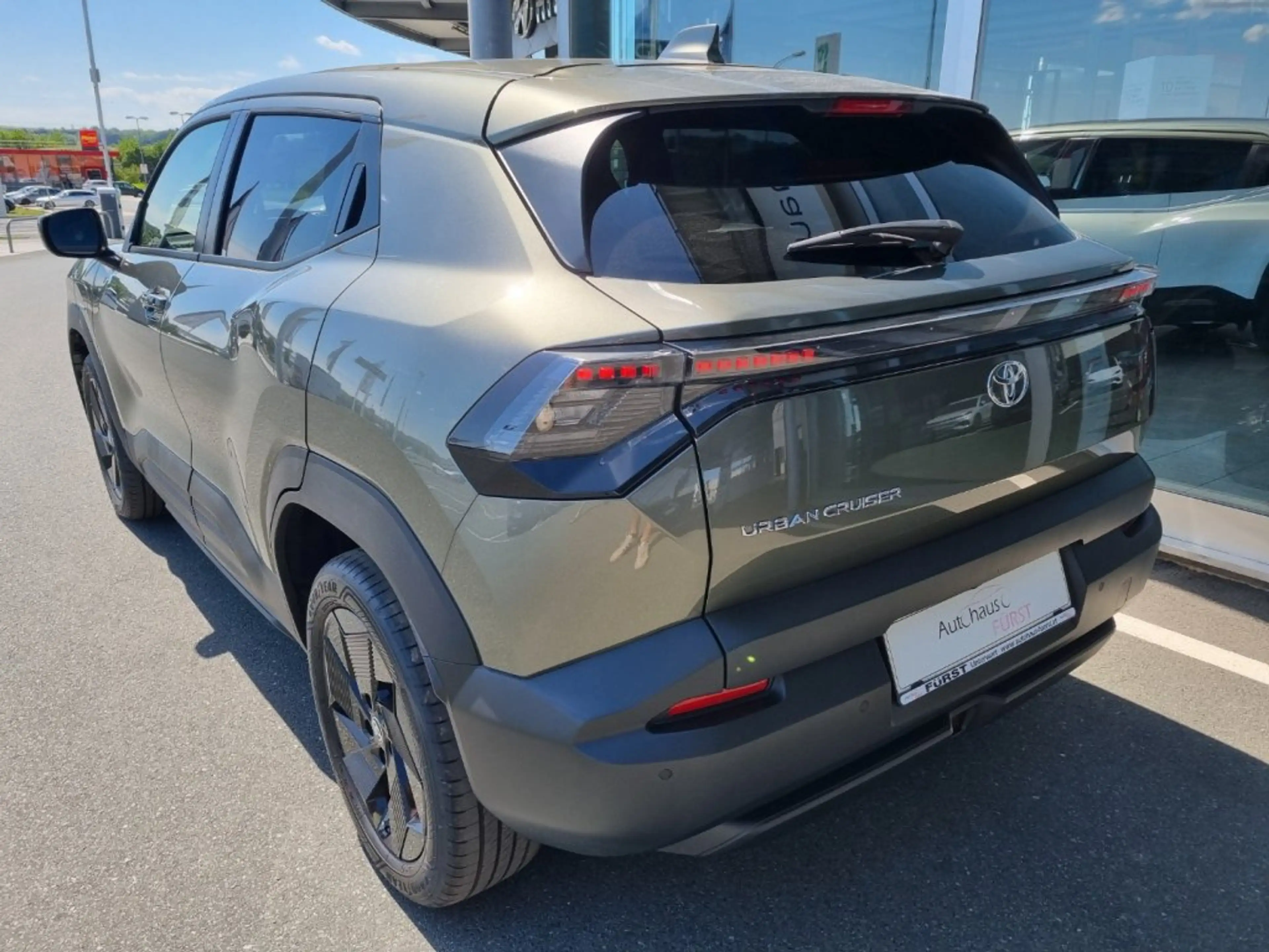 Toyota Urban Cruiser 5-Türer Teamplayer Lithium 61kW 2WD — photo 3