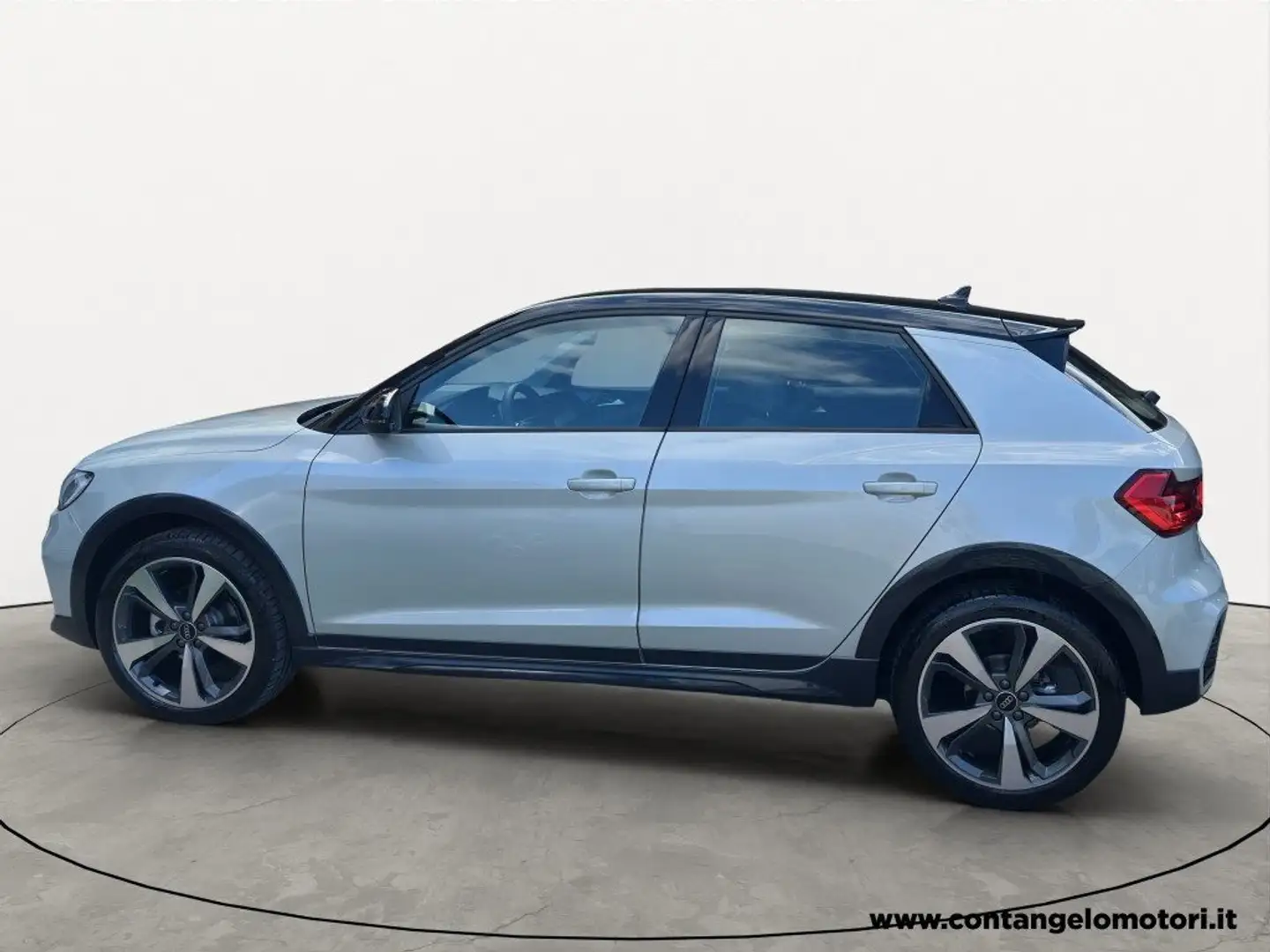 Audi A1 allstreet 30 TFSI s-tronic Identity Contrast Grijs - 2