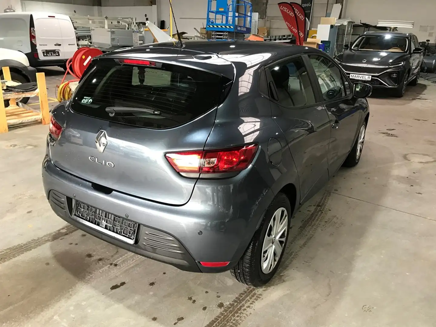 Renault Clio Cool & Sound#1 900TCe 76pk Grijs - 2