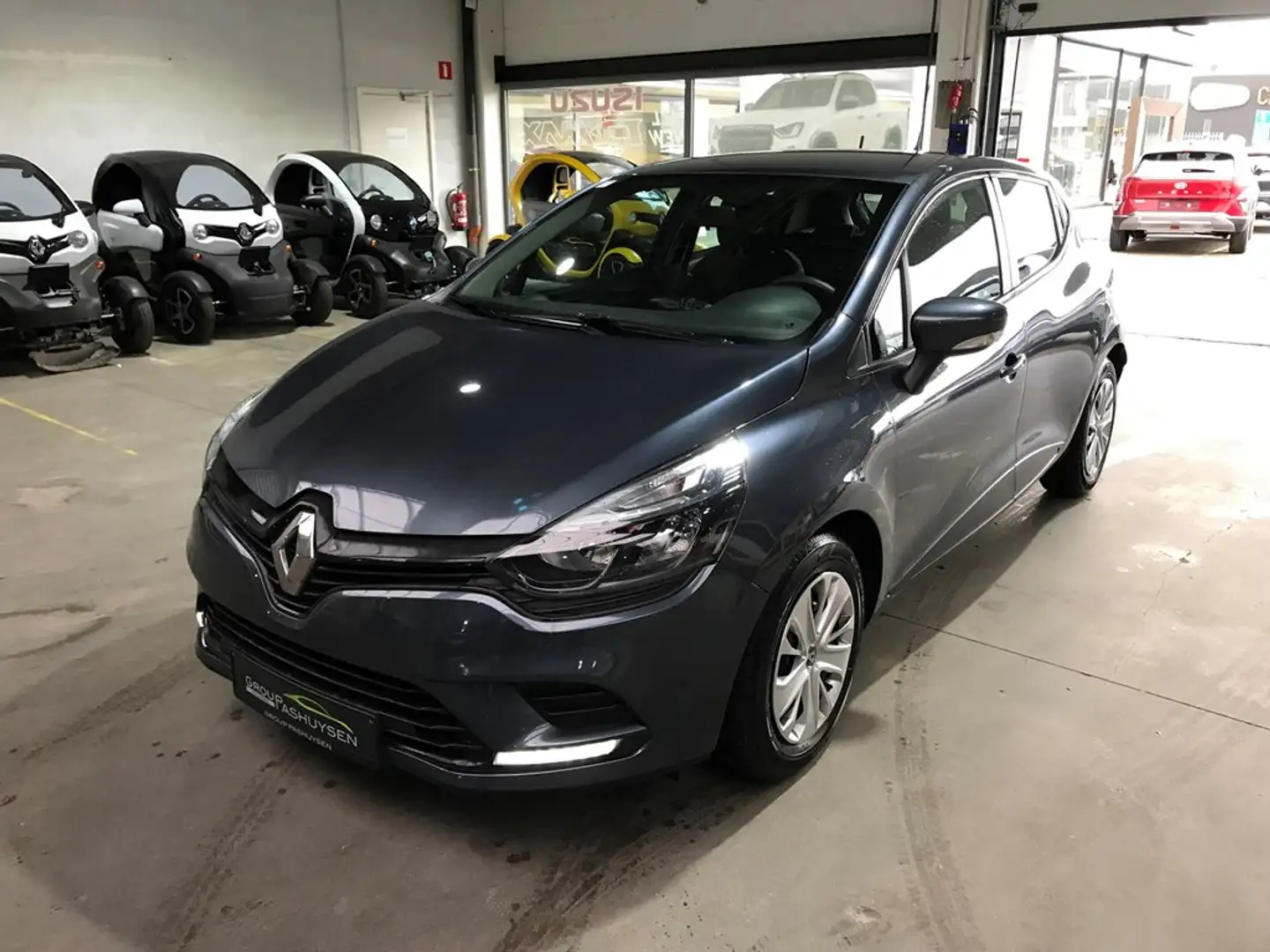 Renault Clio Cool & Sound#1 900TCe 76pk Grijs - 1