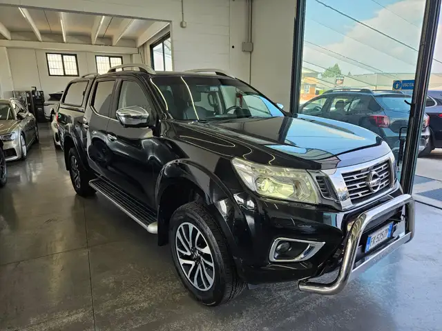 Nissan Navara 2.3 dci Tekna 4wd 190cv auto E6