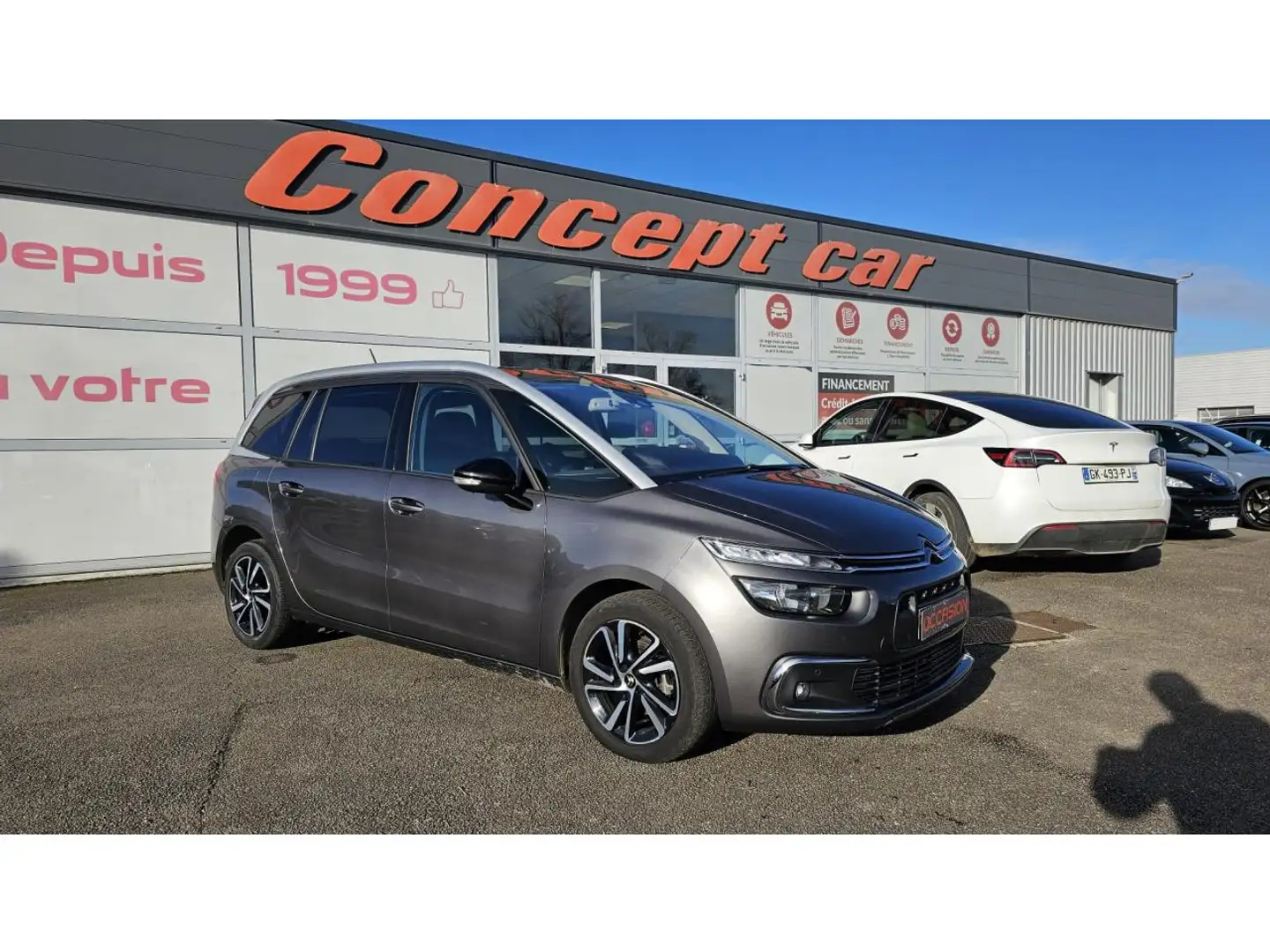 Citroen Grand C4 SpaceTourer Shine 1.5 BlueHDi 130cv EAT8 7 PLACES + ATTELAGE Šedá - 1
