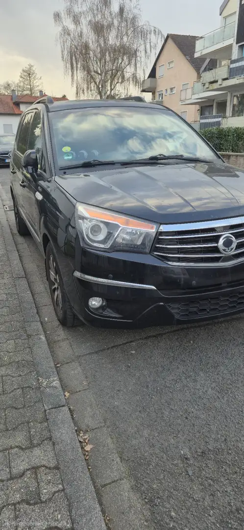 SsangYong Rodius 2.2 e-XDi220 Automatik 4WD Sapphire Schwarz - 1