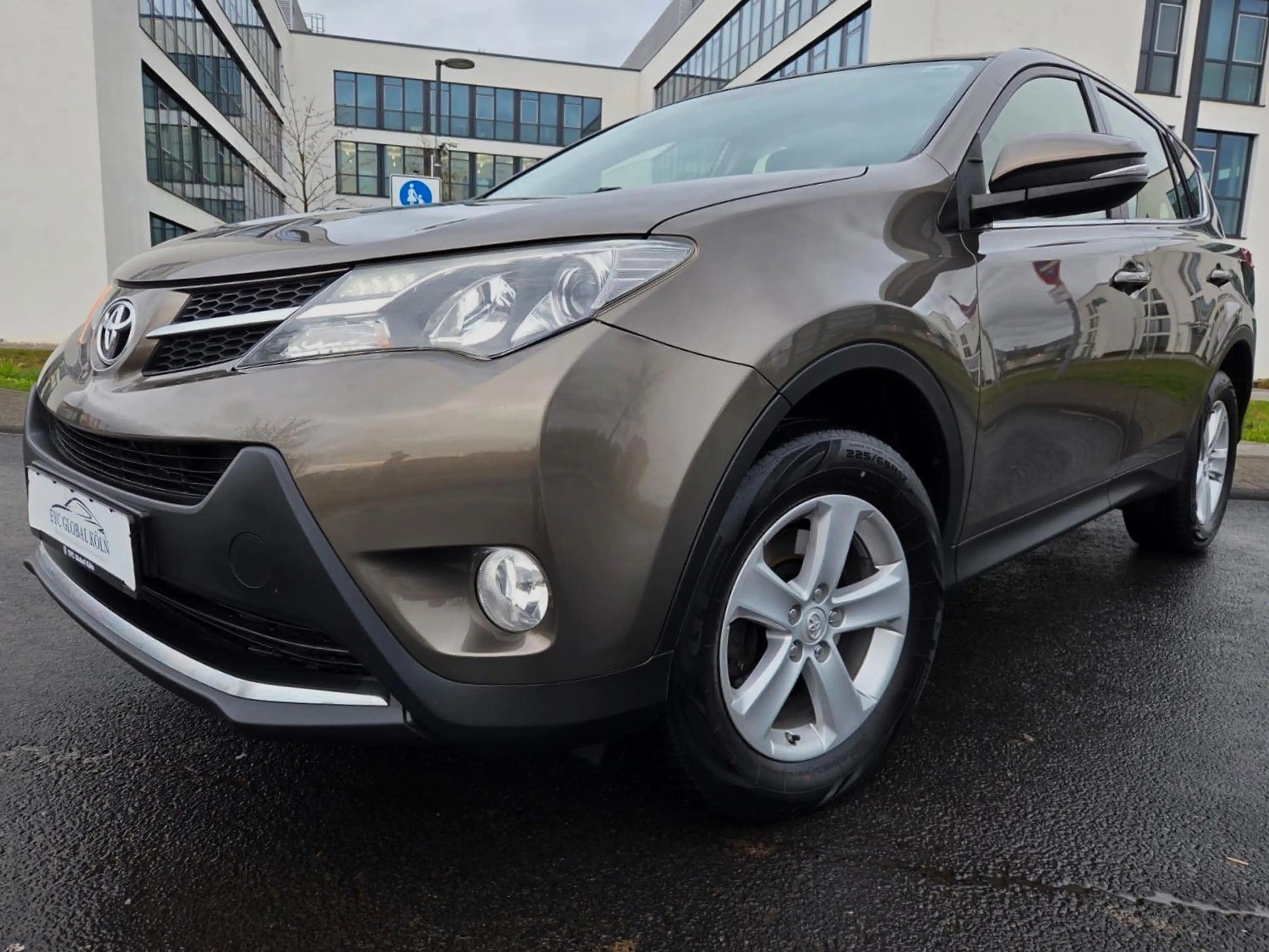 Toyota RAV 4 Edition 2014,Allrad,Automatik,Leder,Navi, — photo 15