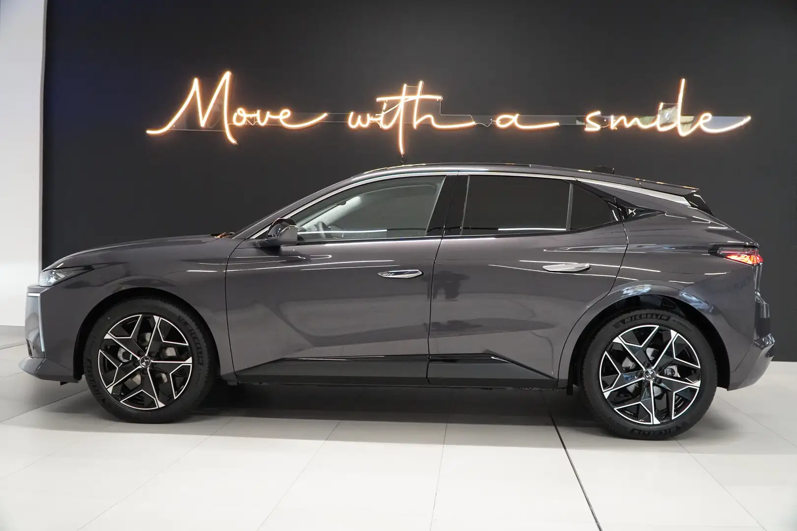 DS Automobiles N°4 NEW DS N°4 Hybrid ÉTOILE + NAPPA Gris - 2