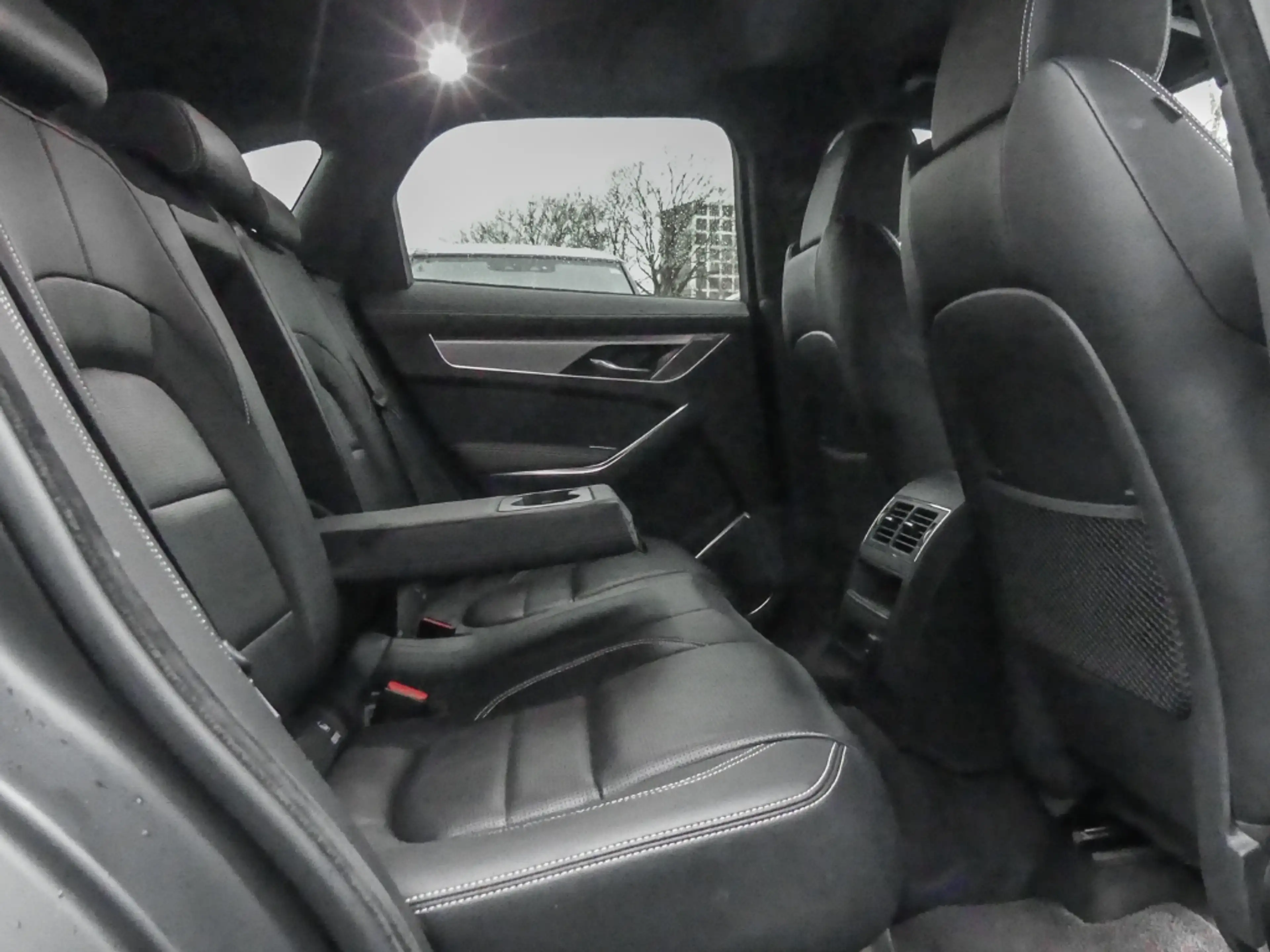 Jaguar F-Pace P400e R-Dynamic SE AWD Plug-In Hybrid AD AHK-el. k — photo 5