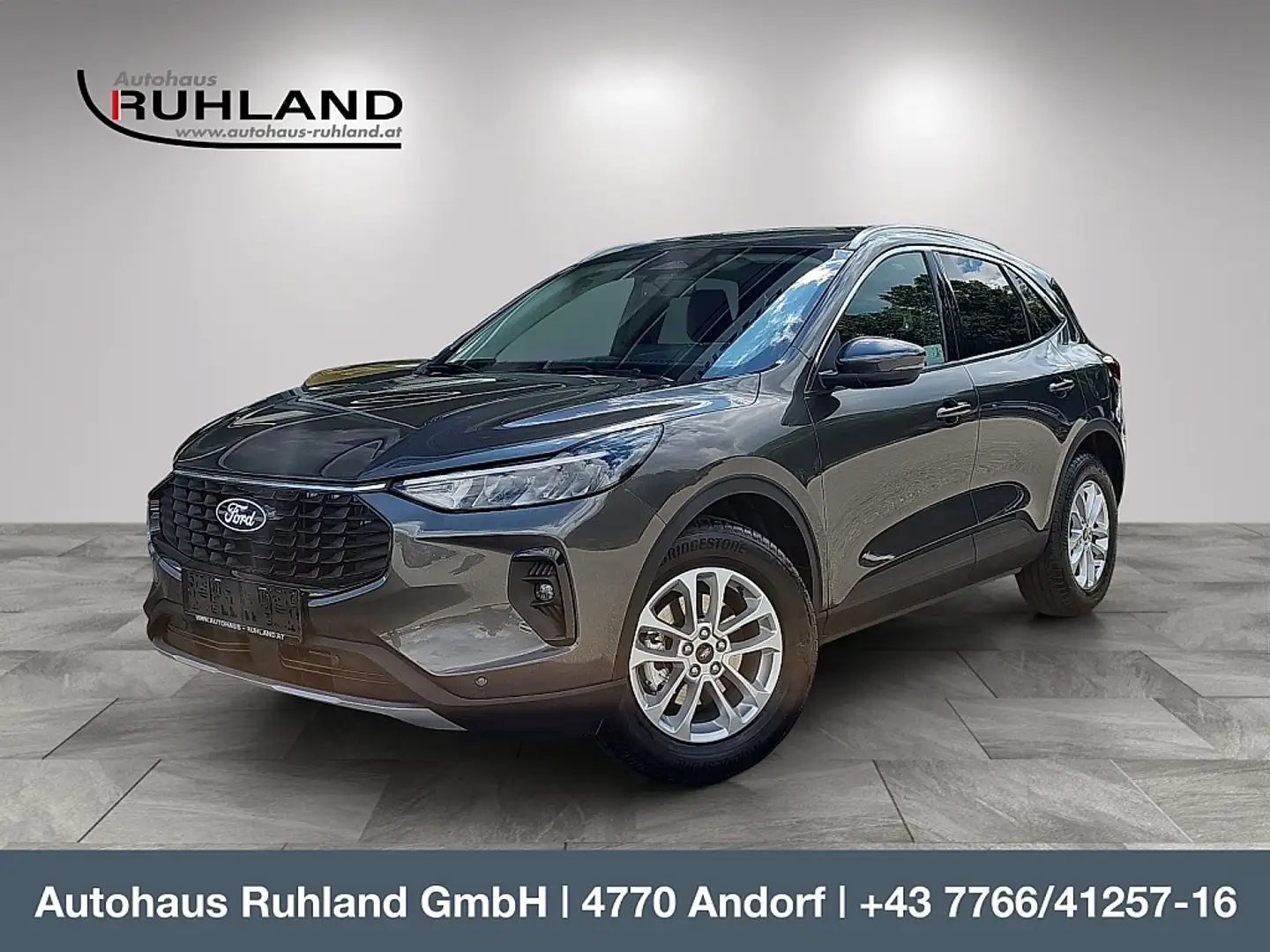 Ford Kuga 1,5 EcoBoost Titanium Grau - 1
