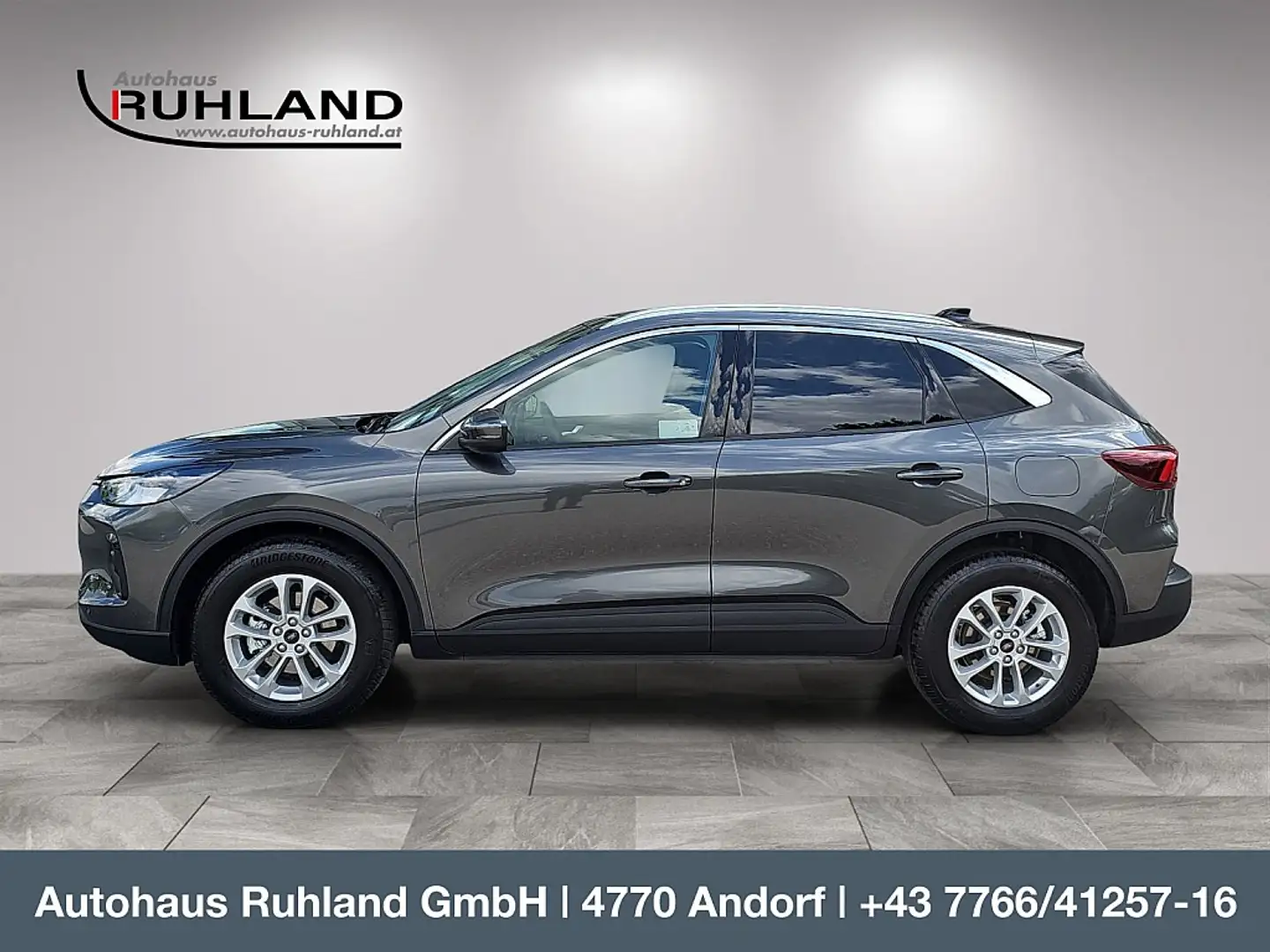 Ford Kuga 1,5 EcoBoost Titanium Grau - 2