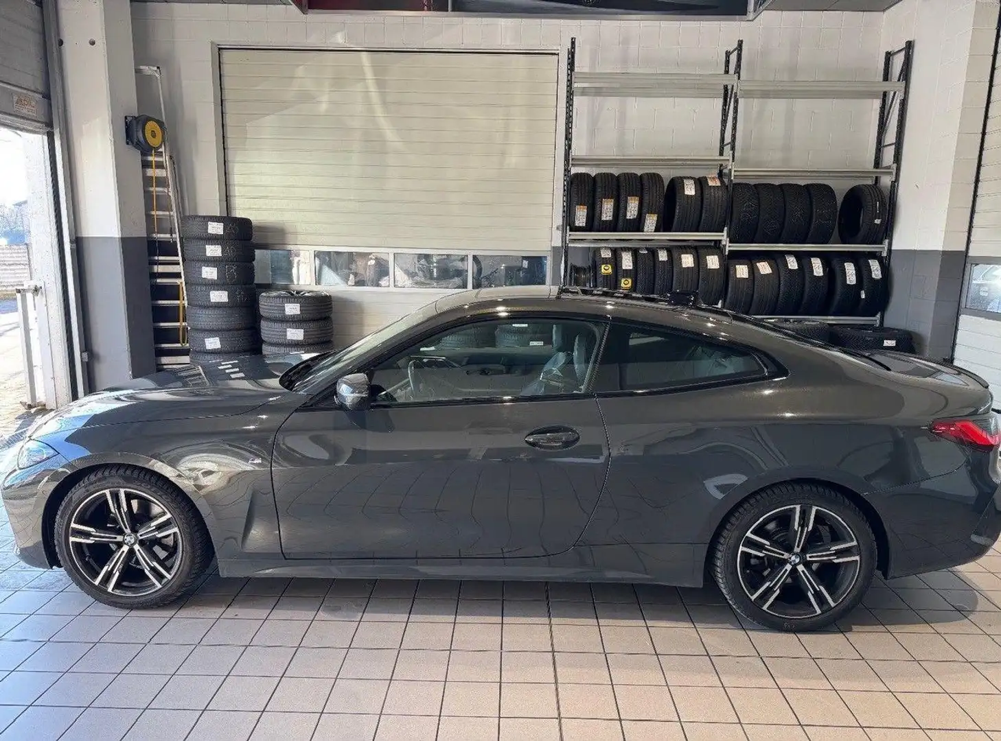 BMW 420 d 48V xDrive Coupé Msport Gris - 2