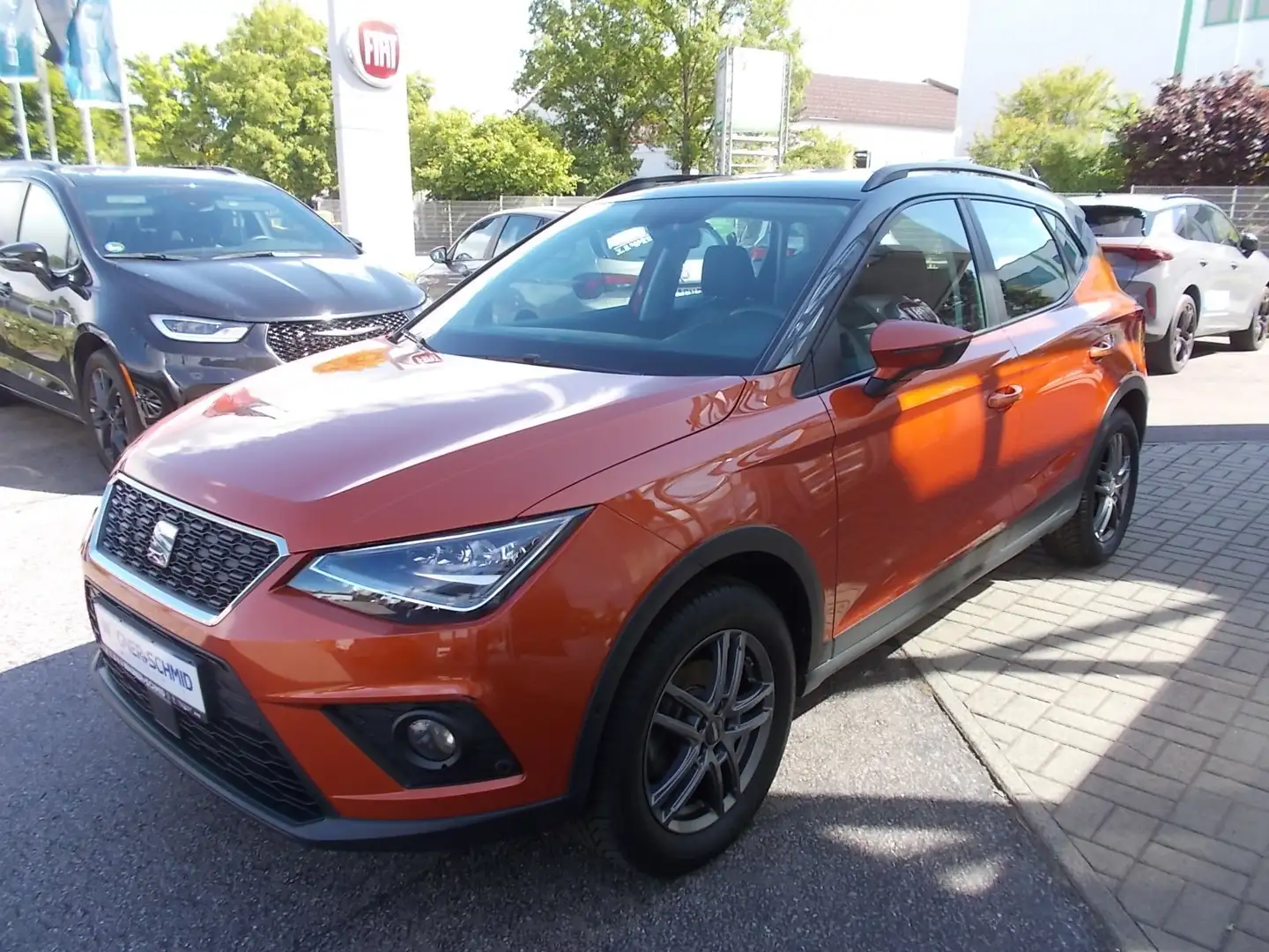 SEAT Arona Style 1.0 TSI DSG + LED + NAVI Orange - 1