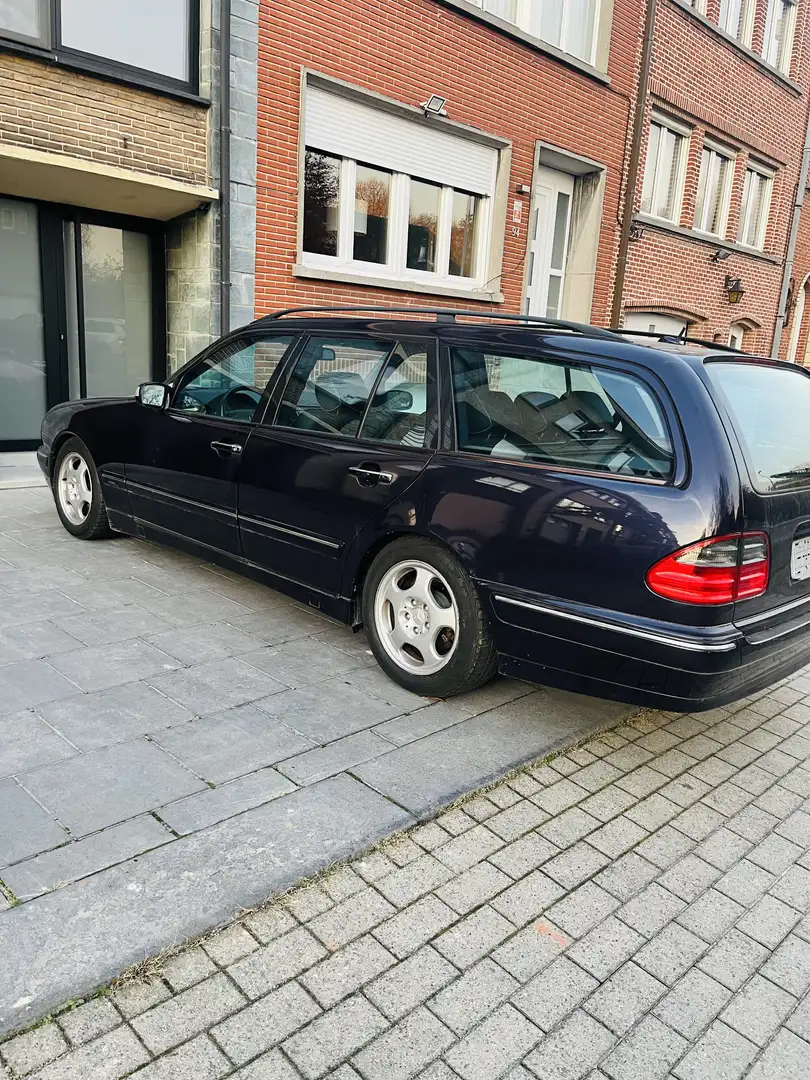 Mercedes-Benz E 220 T CDI Avantgarde - 2