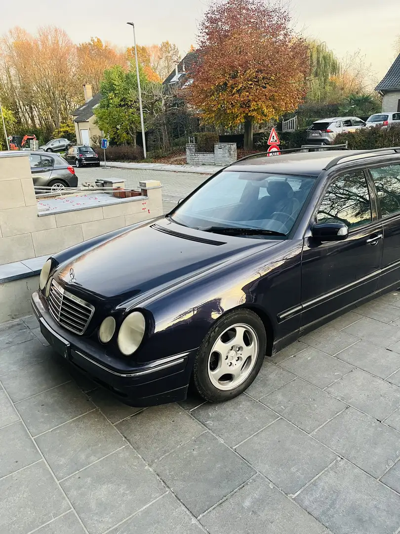 Mercedes-Benz E 220 T CDI Avantgarde - 1