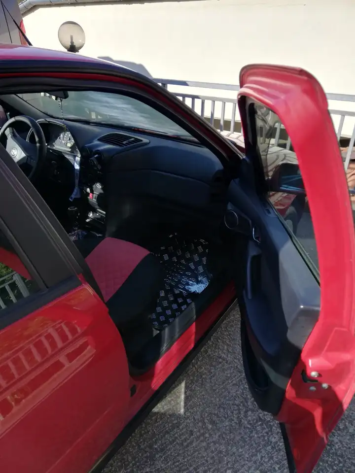 Alfa Romeo 146 1.9 Jtd Berlina, foto 3