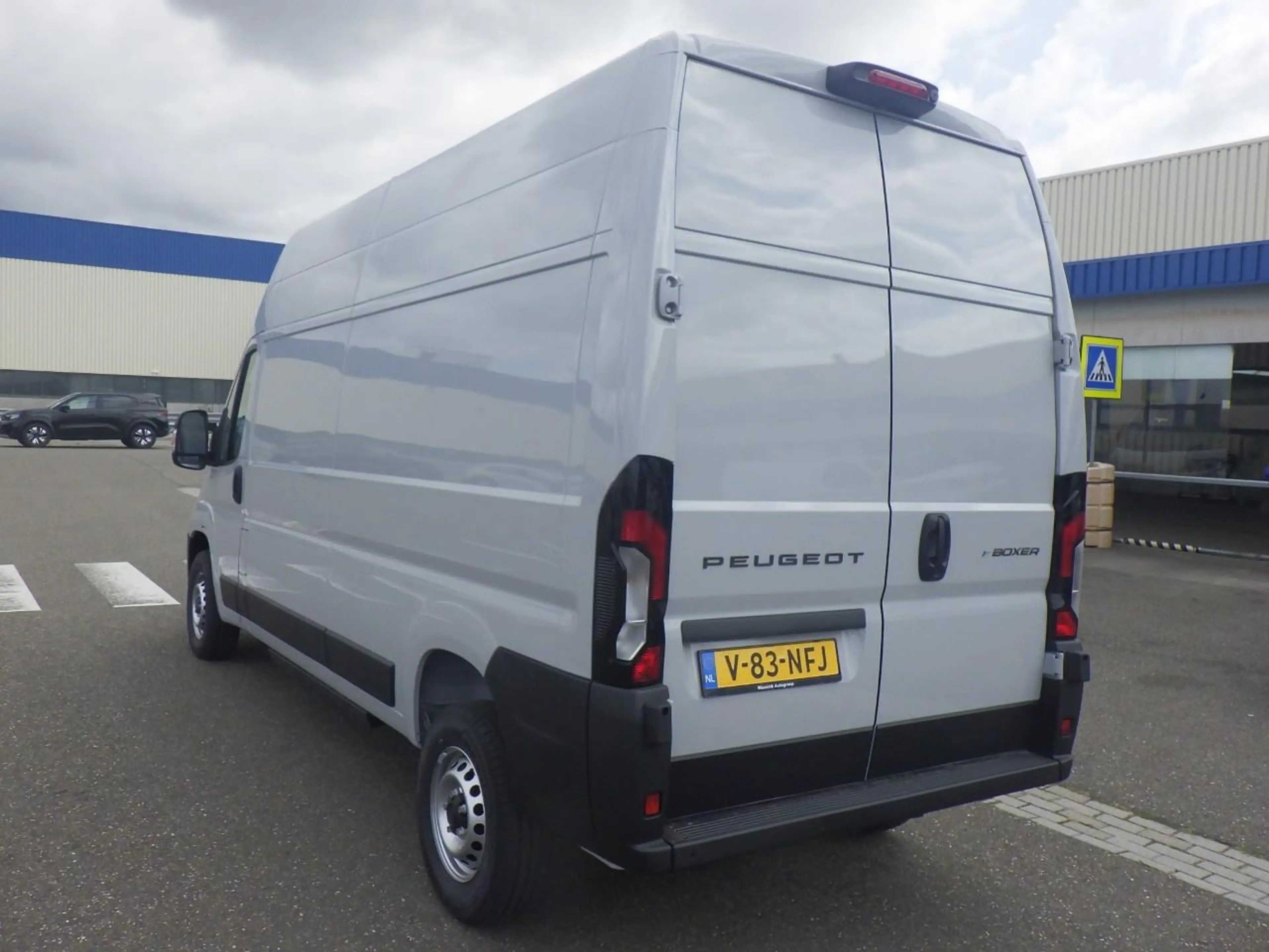 Peugeot Boxer e-Boxer L3H3 3.5t 110kWh | 8 JAAR GARANTIE | VERWA — photo 2