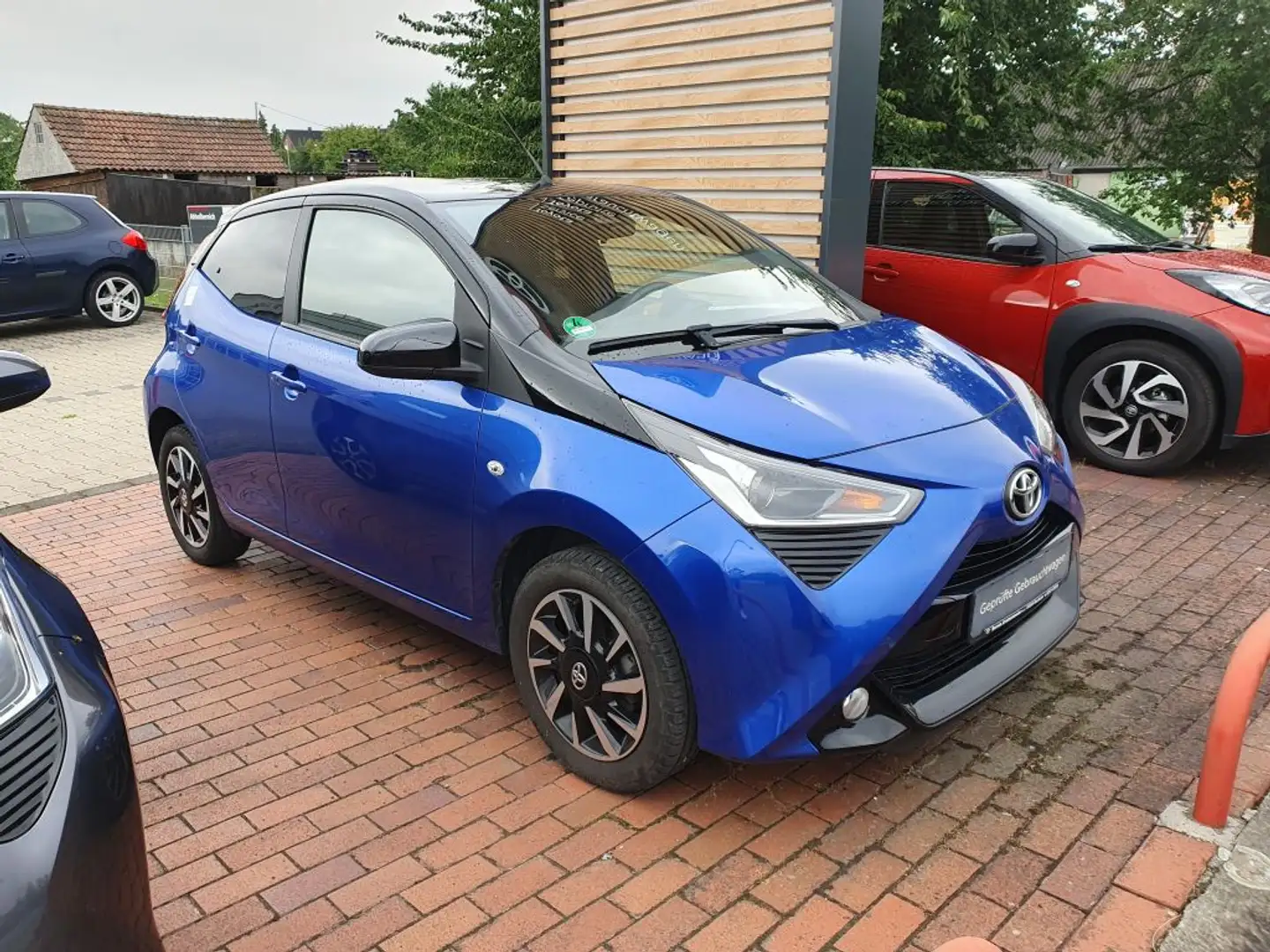 Toyota Aygo x-final Bleu - 2