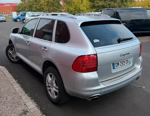 Porsche Cayenne TipTronic 3.2 i V6 250ch