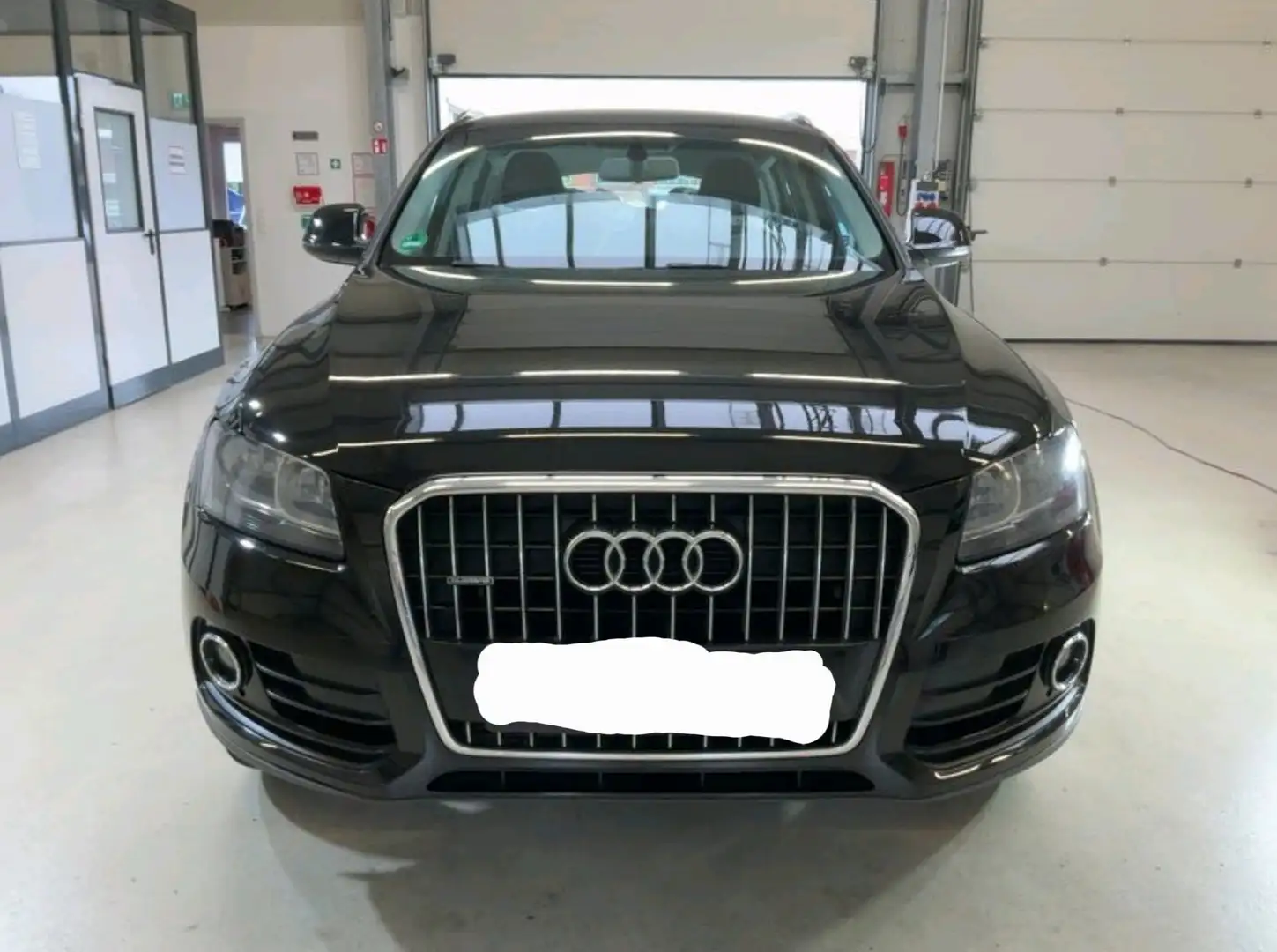 Audi Q5 2.0 TFSI 165 kW quattro Schwarz - 2