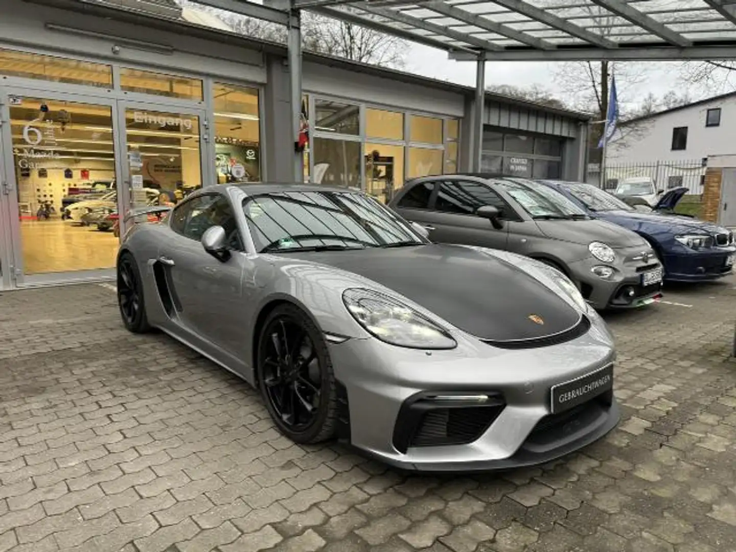 Porsche Cayman 718 GT4 Clubsport*Approved*Sport-Chrono-Paket*Carb Argento - 2