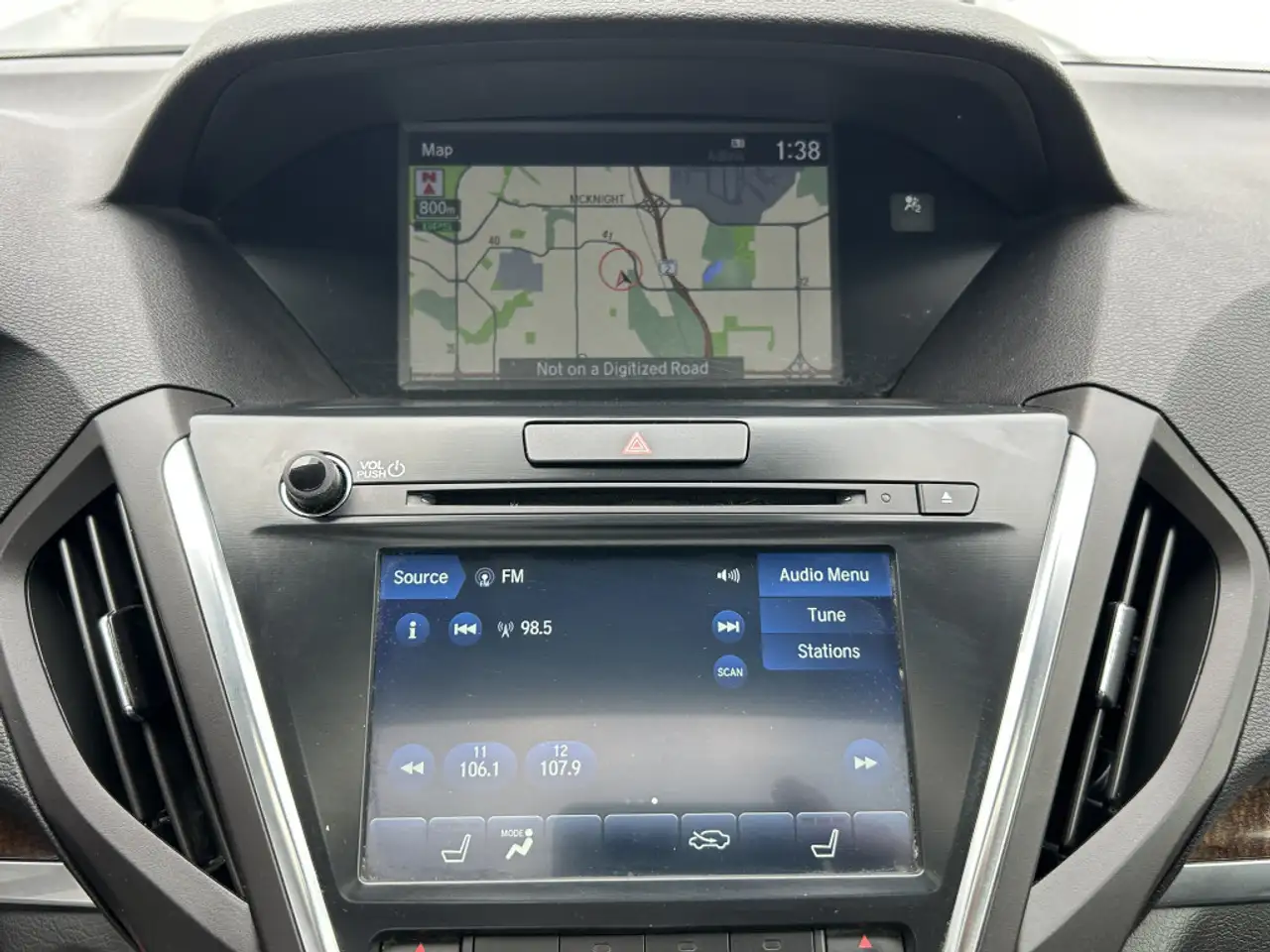 Acura MDX снимка Acura MDX