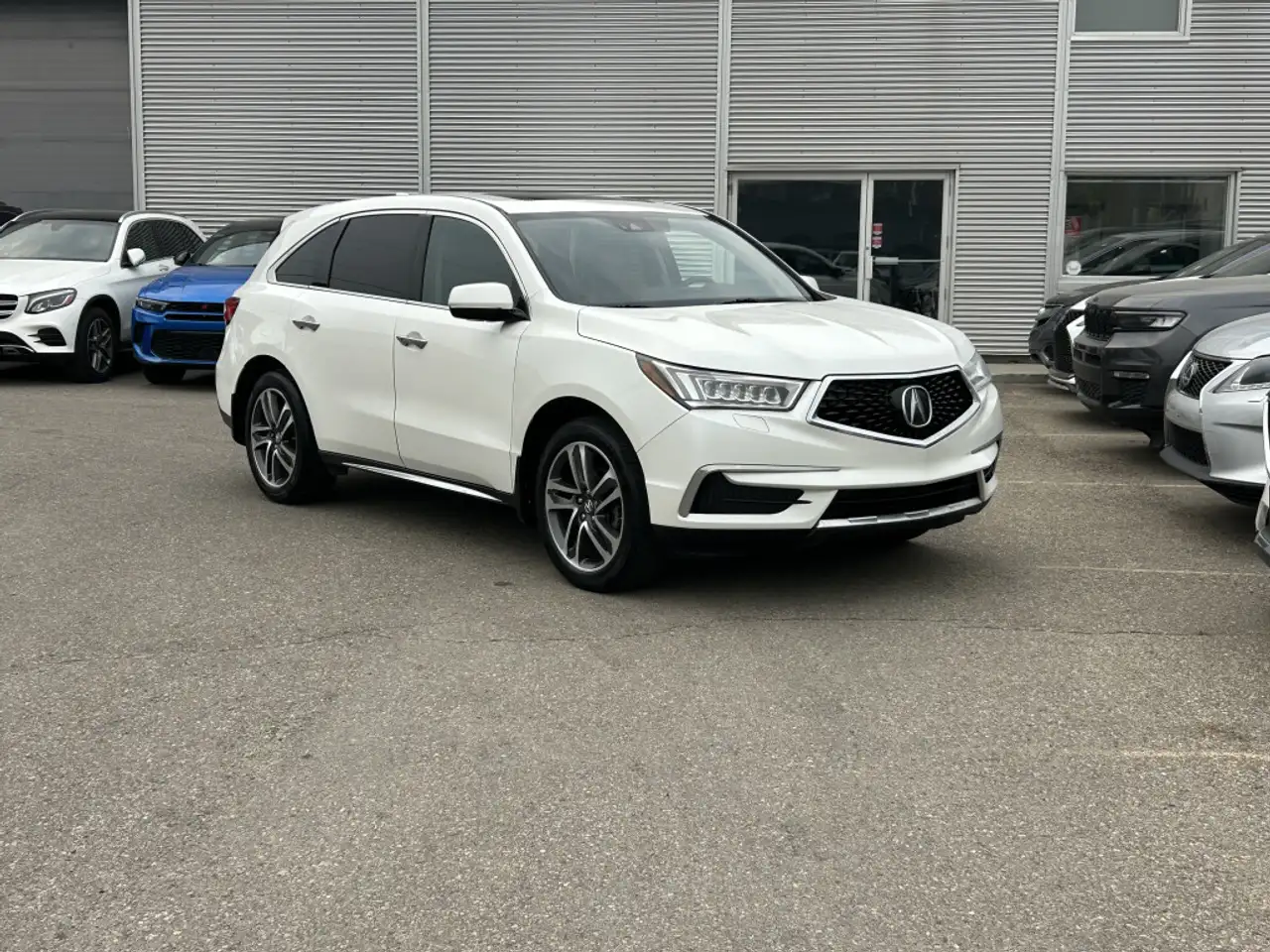 Acura MDX снимка Acura MDX