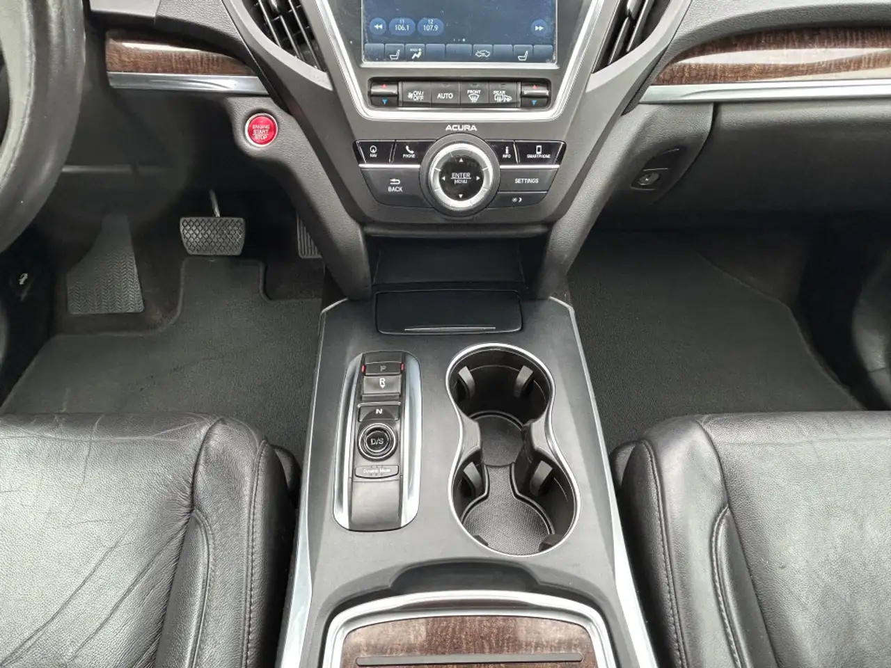 Acura MDX снимка Acura MDX