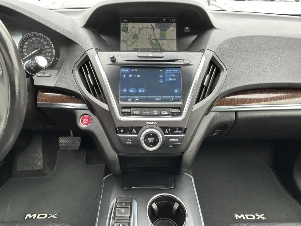 Acura MDX снимка Acura MDX