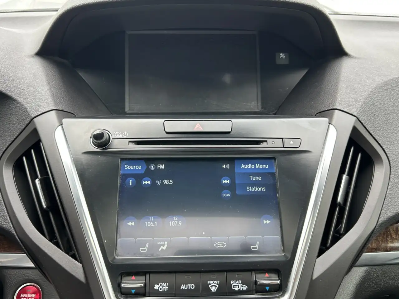 Acura MDX снимка Acura MDX