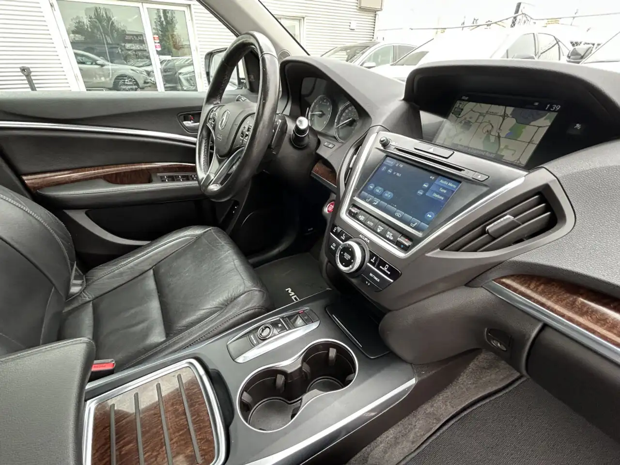 Acura MDX снимка Acura MDX