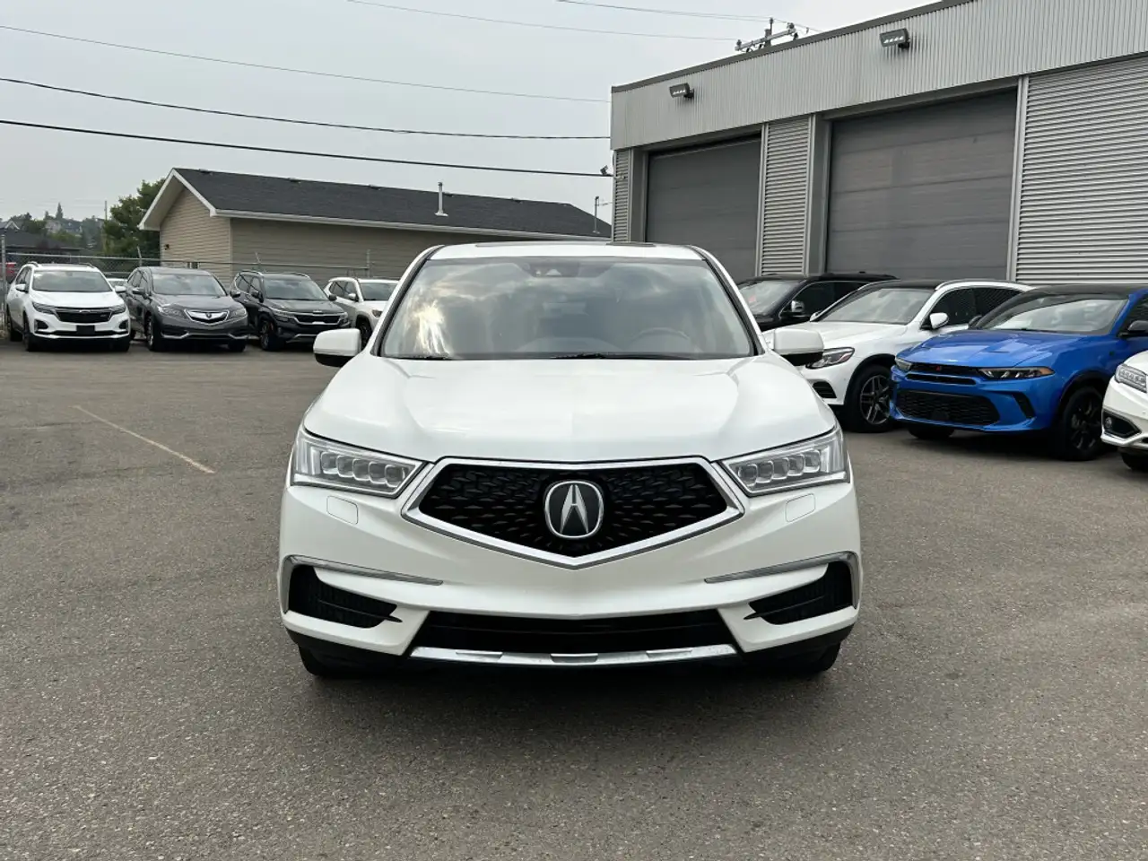 Acura MDX снимка Acura MDX