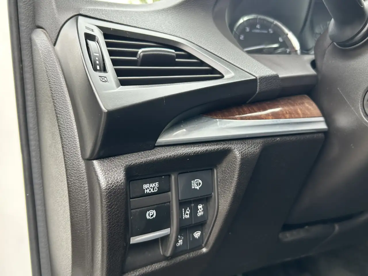 Acura MDX снимка Acura MDX