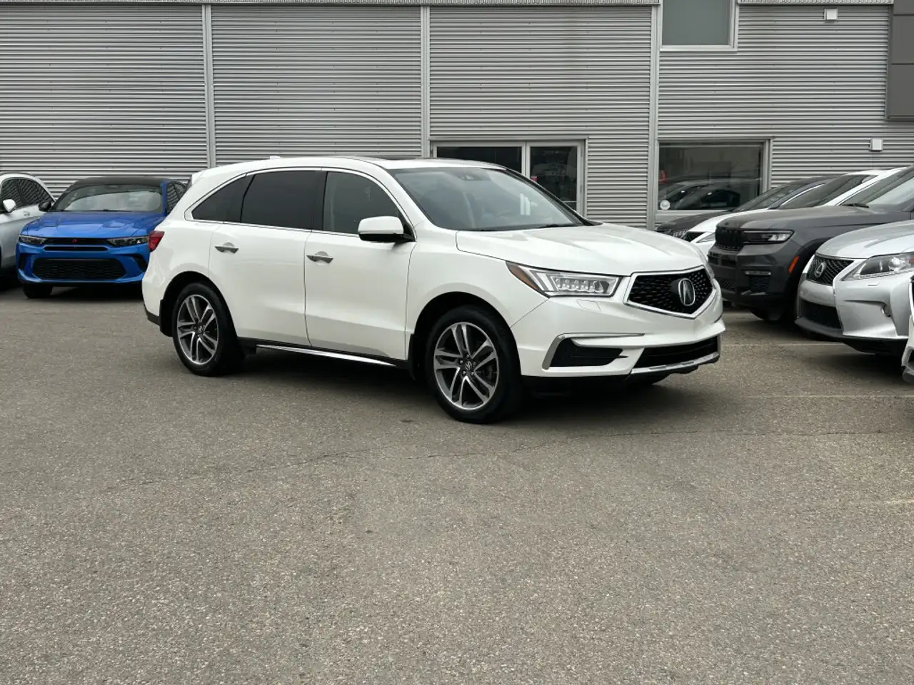 Acura MDX снимка Acura MDX
