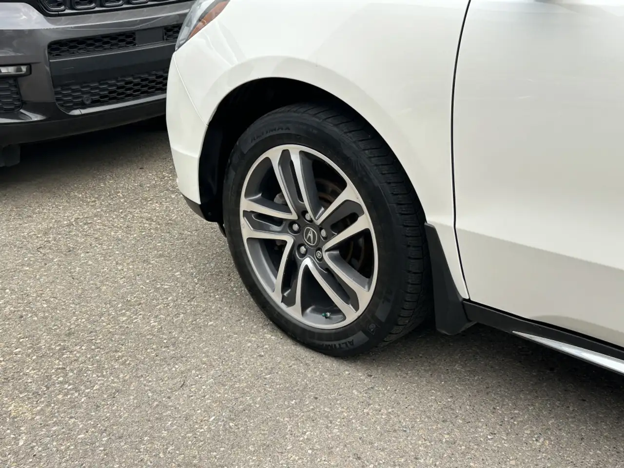 Acura MDX снимка Acura MDX