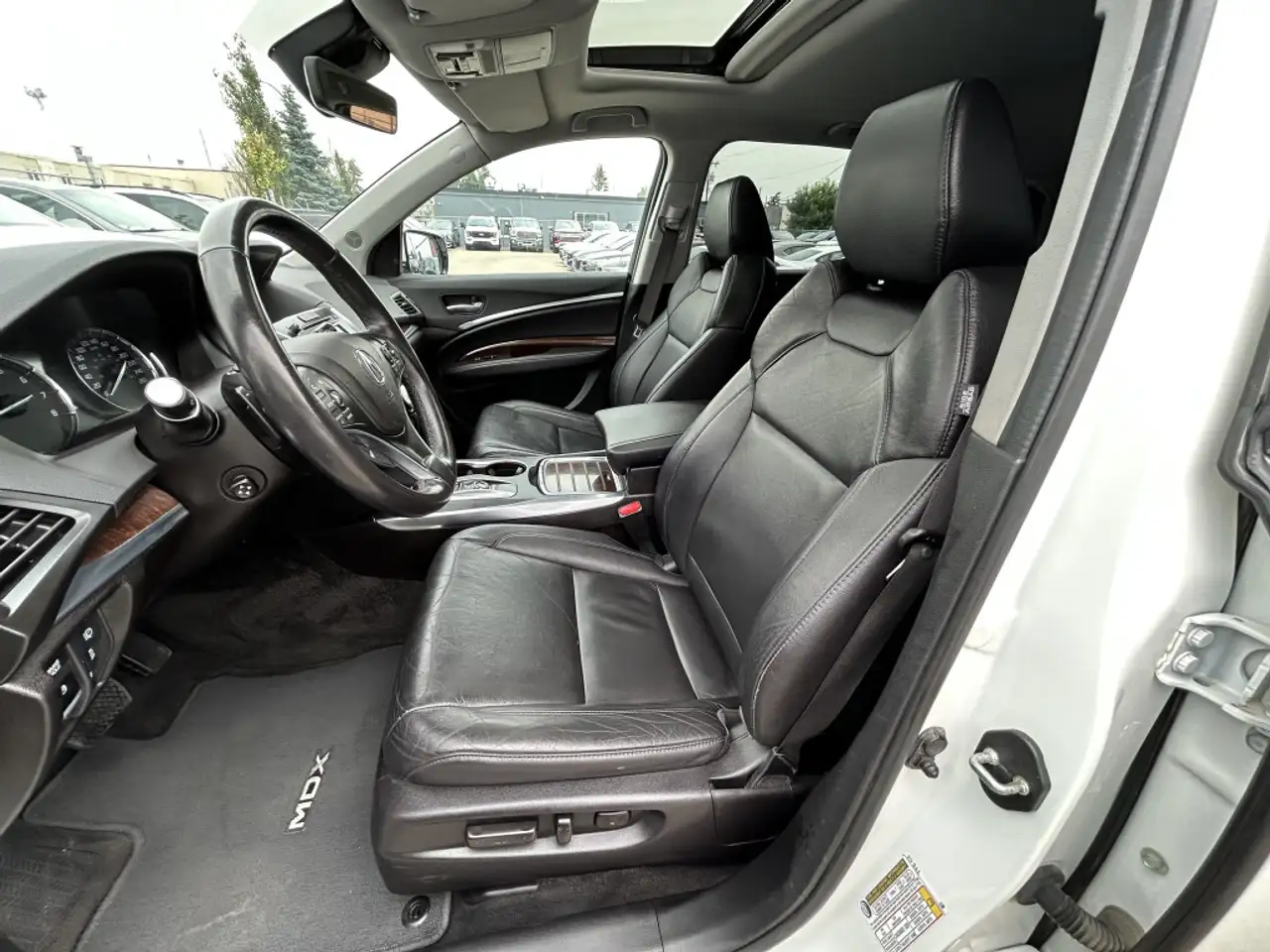 Acura MDX снимка Acura MDX