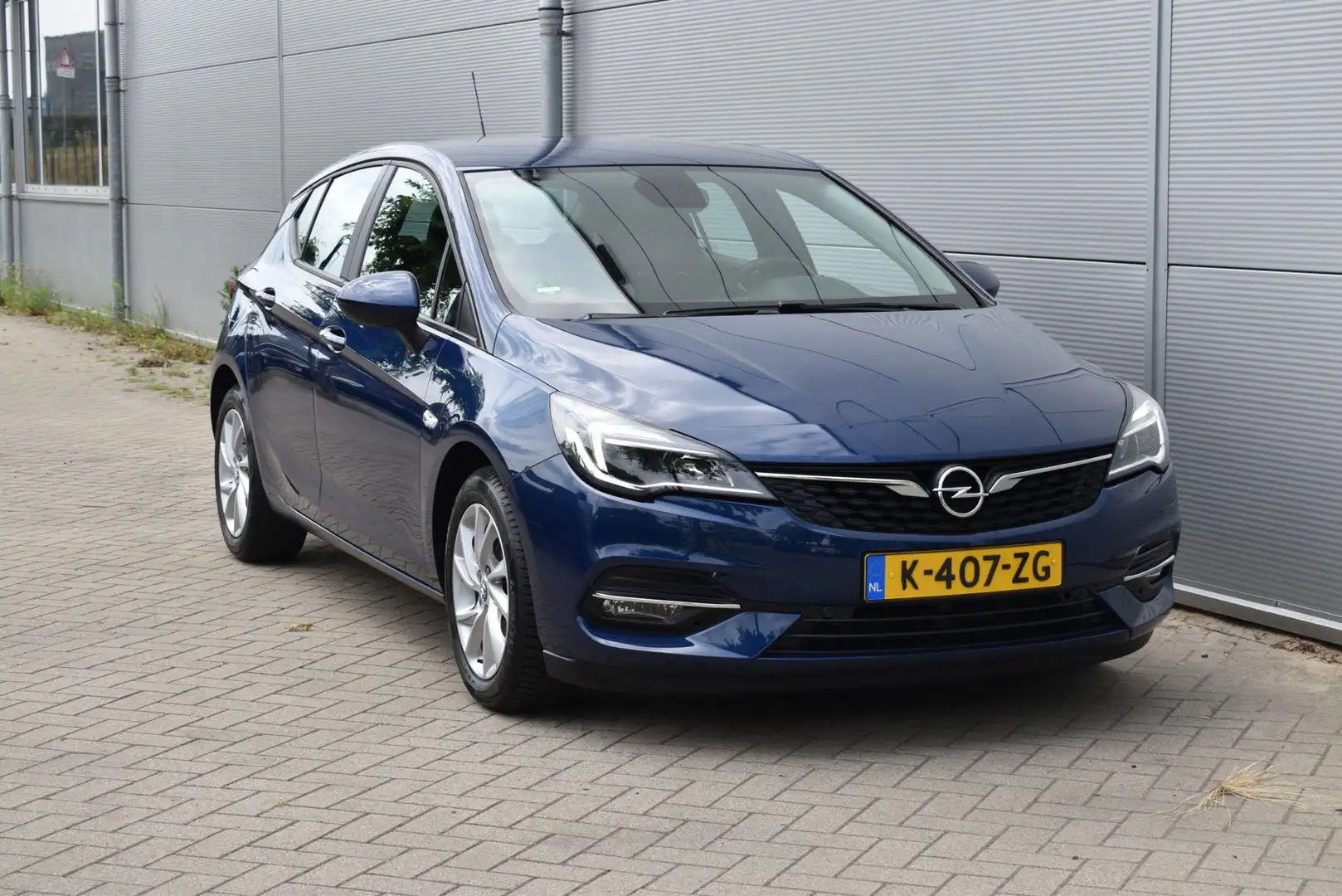 Opel Astra 1.2 Edition NAVI / CAMERA / TREKHAAK / Dubb. AGR s Blauw - 2