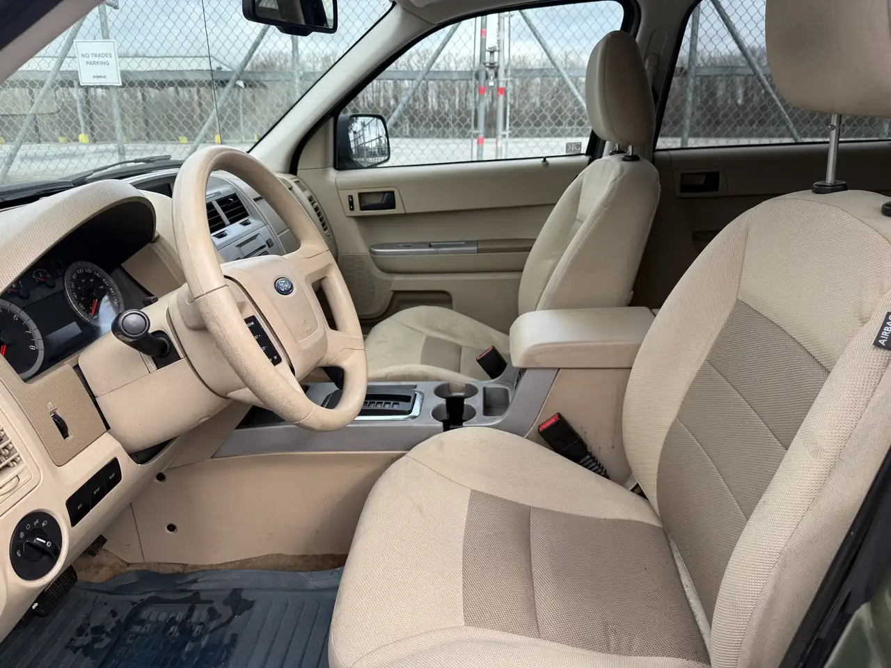 Ford Escape снимка Ford Escape