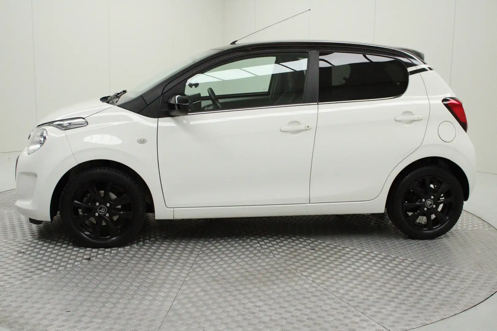 Citroen C1 1.0 e-VTi Feel | airco | bluetooth telefoon | 2x e Wit - 2