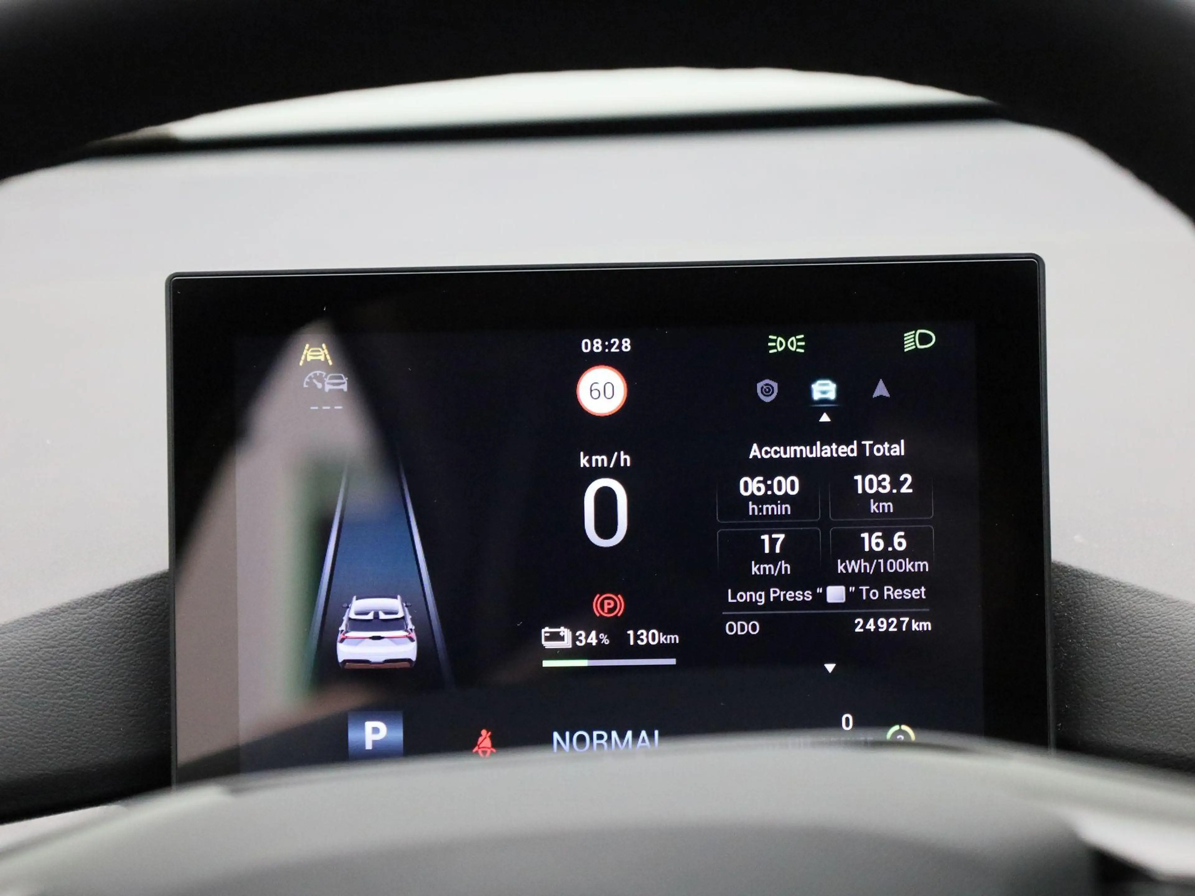 MG MG4 Electric Luxury 64 kWh — photo 8