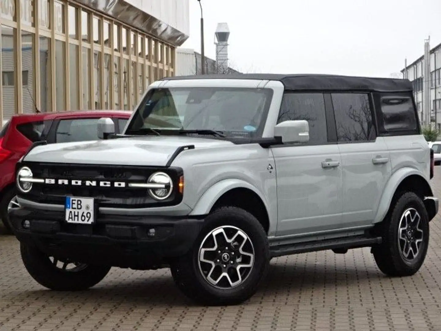 Ford Bronco Outer Banks 4x4 2.7 V6 Navi LED Šedá - 2
